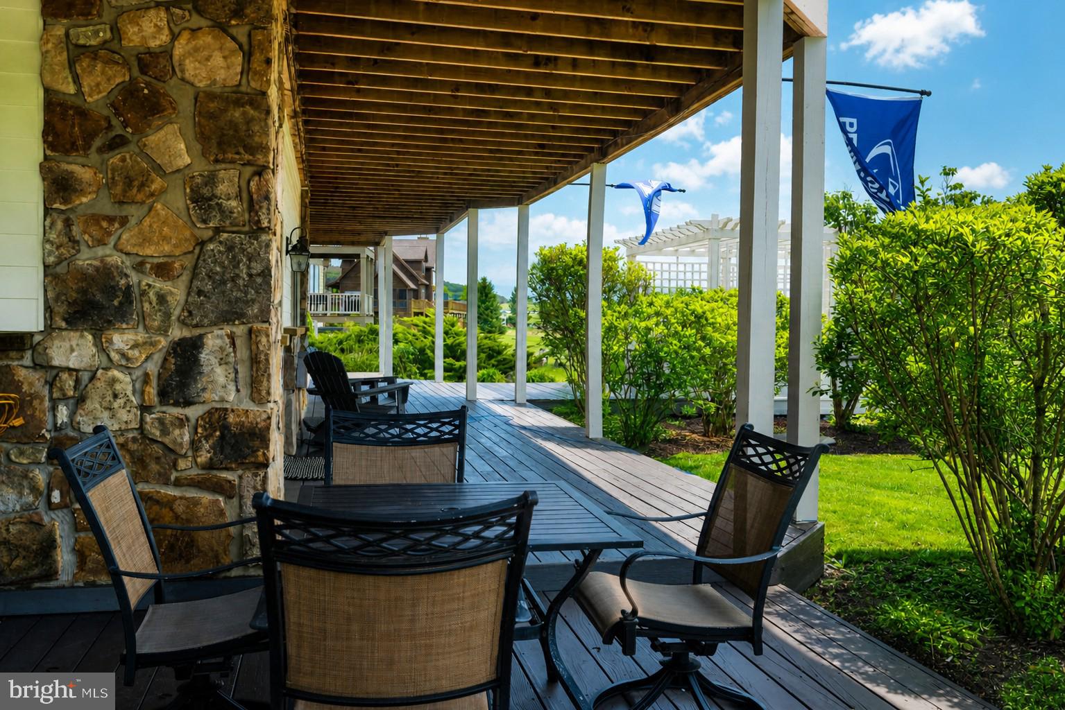 WATERFRONT GREENS - Residential