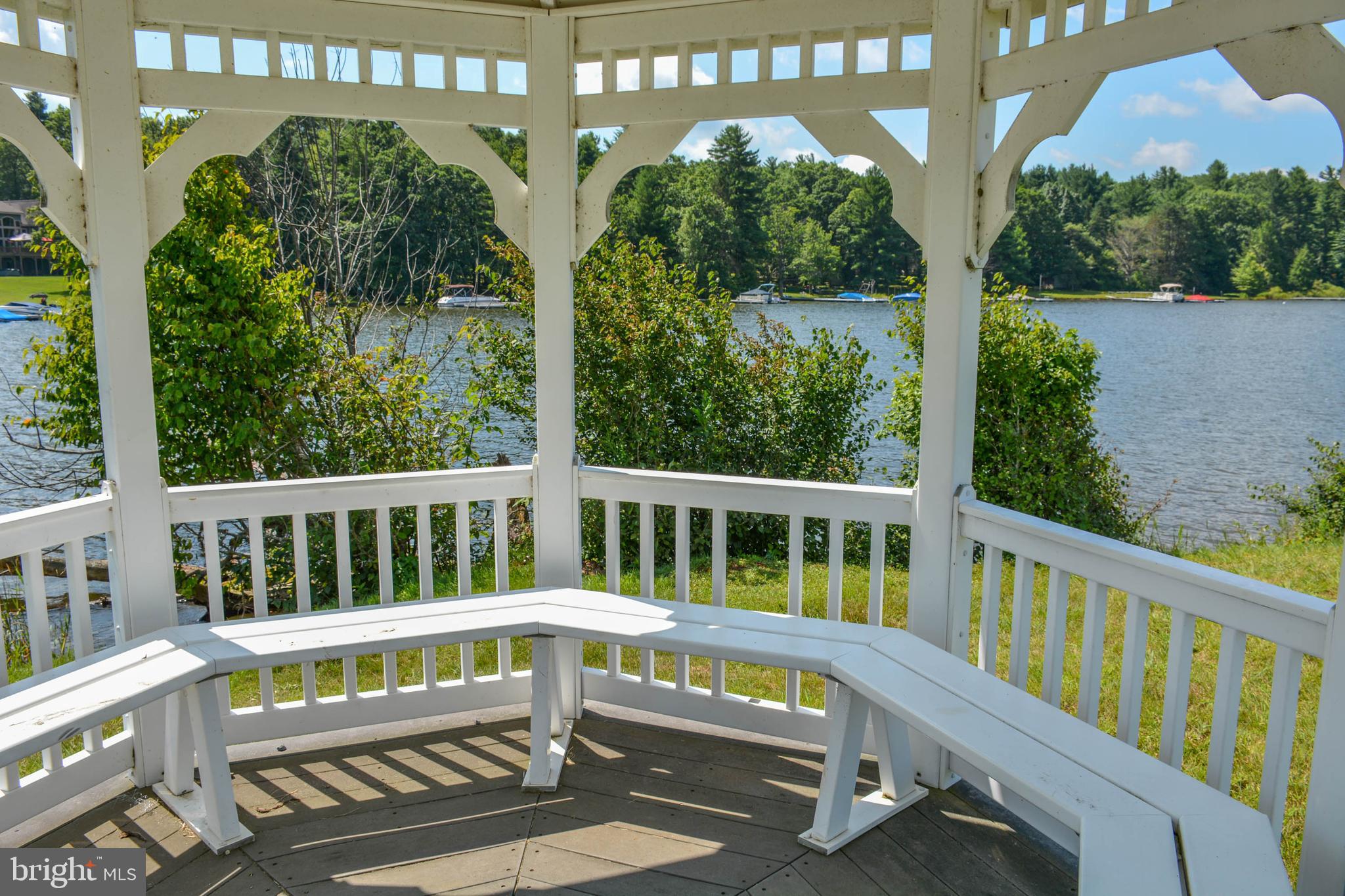 WATERFRONT GREENS - Residential