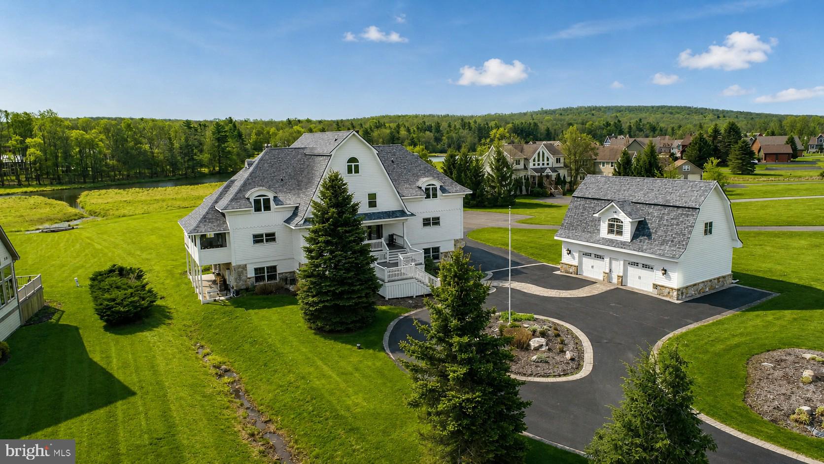 WATERFRONT GREENS - Residential