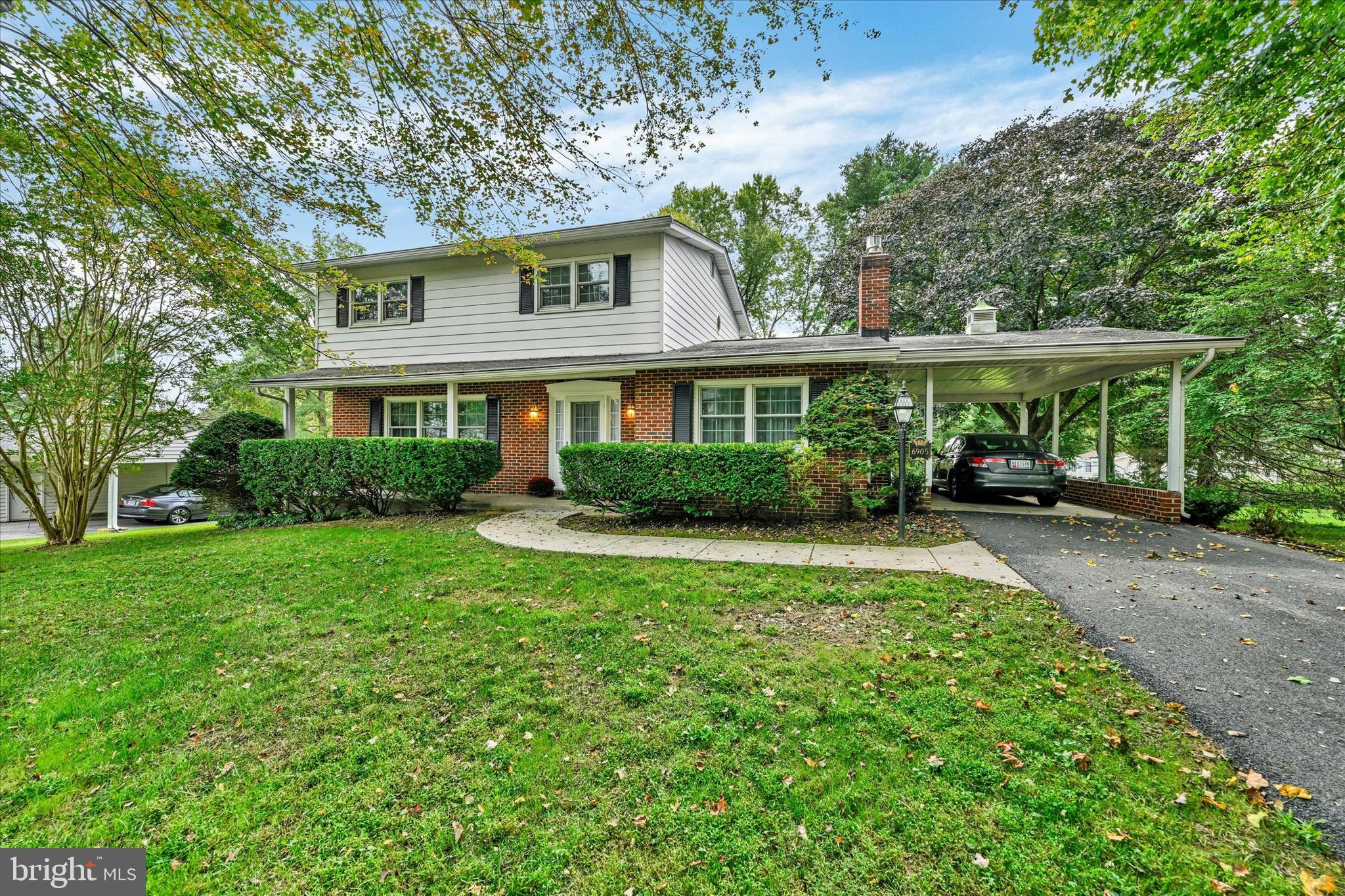 6905 SPRING HILL DRIVE