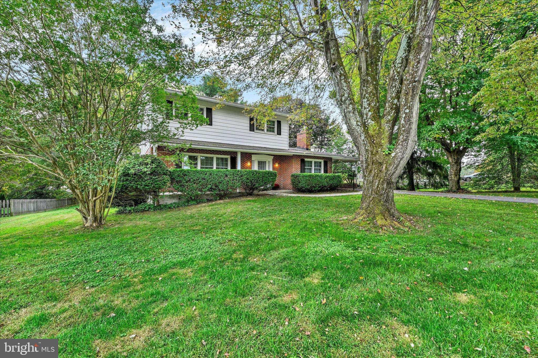 6905 SPRING HILL DRIVE