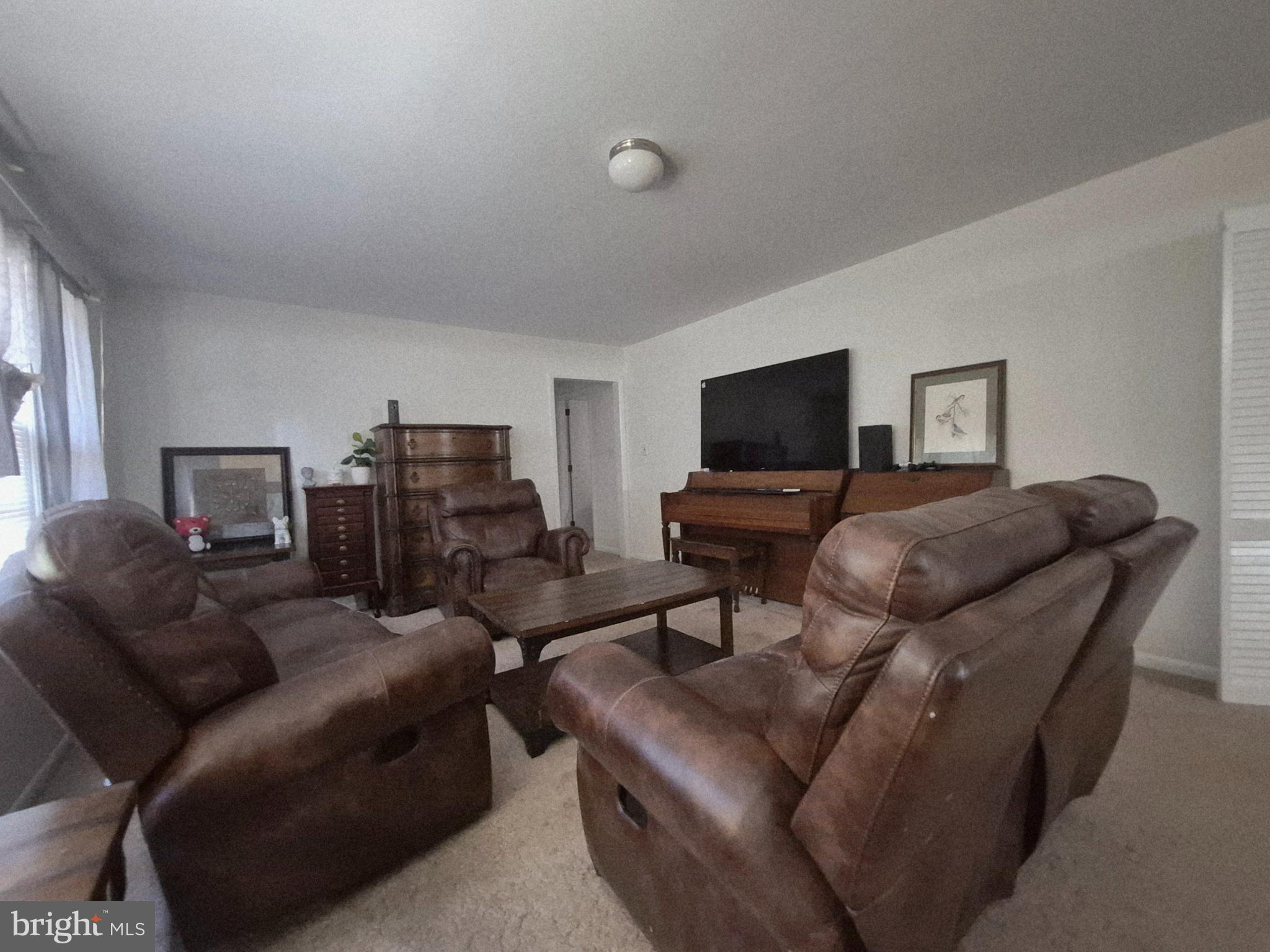 707 W MORRIS LEONARD ROAD