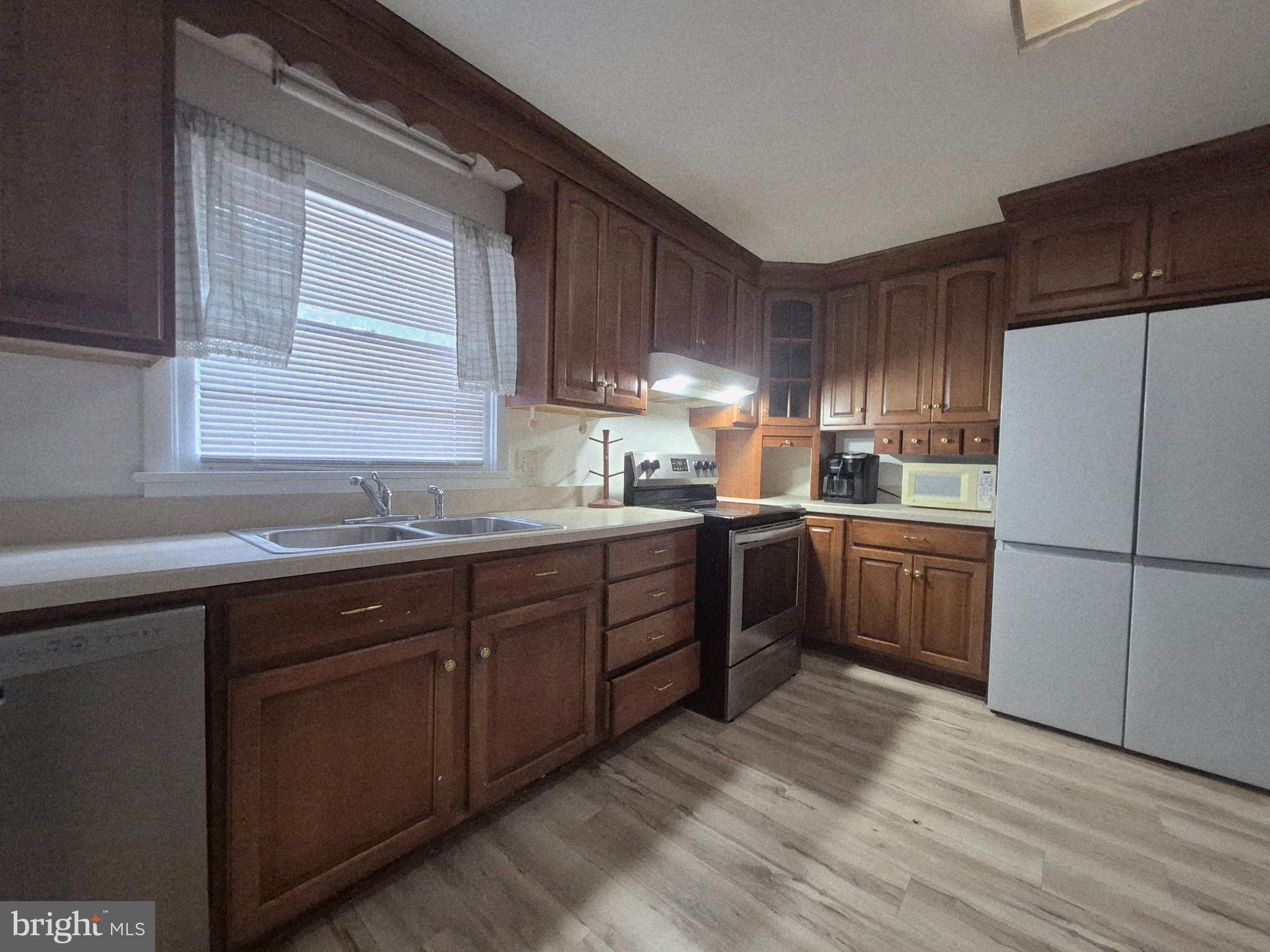 SHERWOOD MANOR - Residential