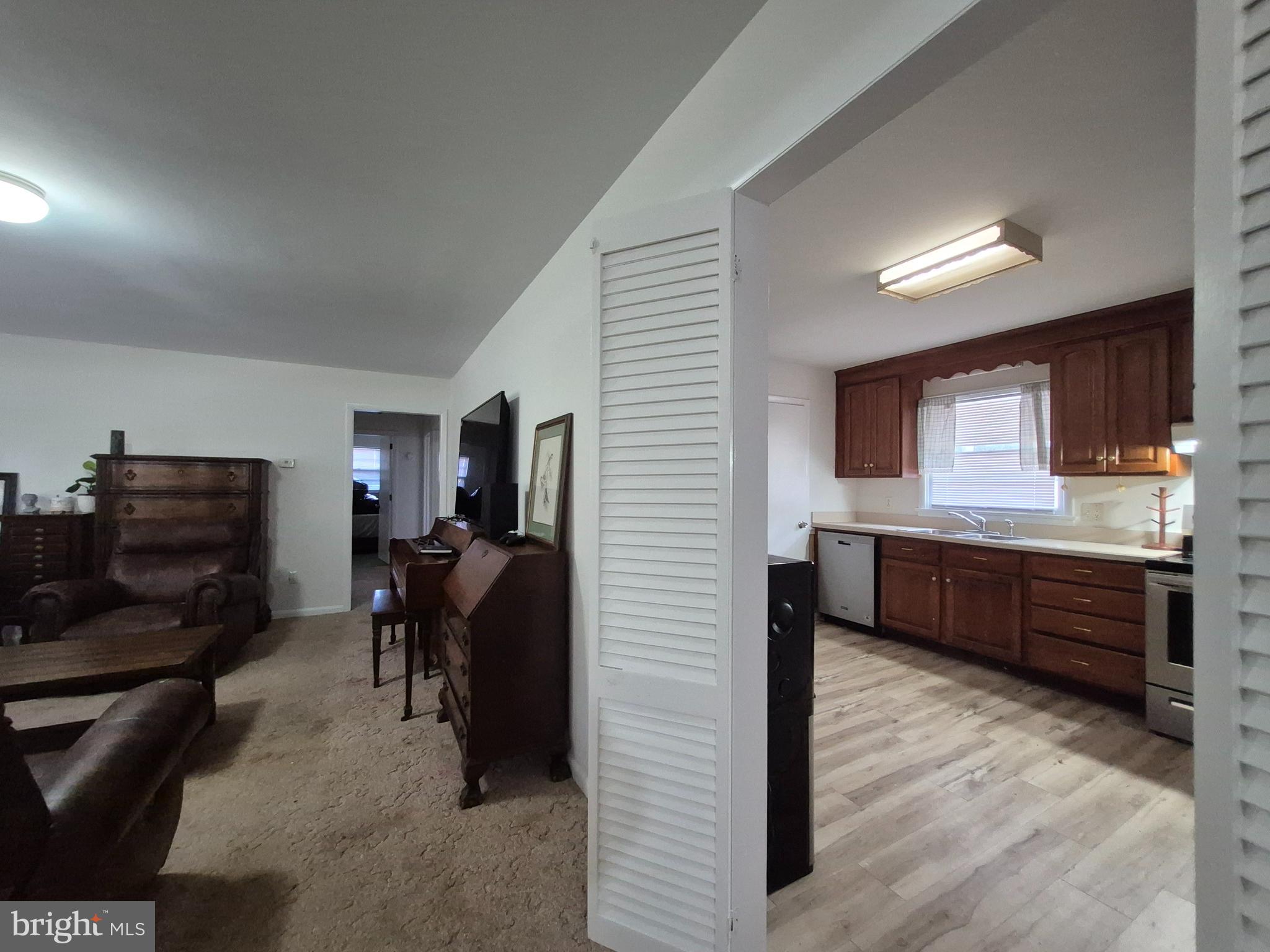 707 W MORRIS LEONARD ROAD
