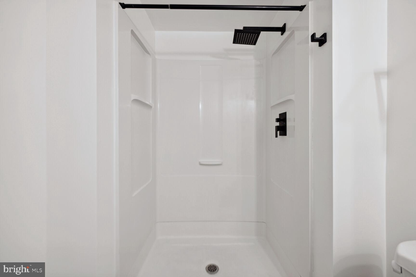 CHURCHILL TOWN - Residential