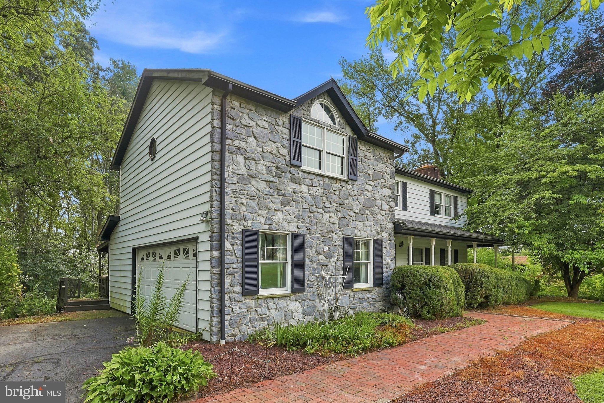 158 LONG LANE
