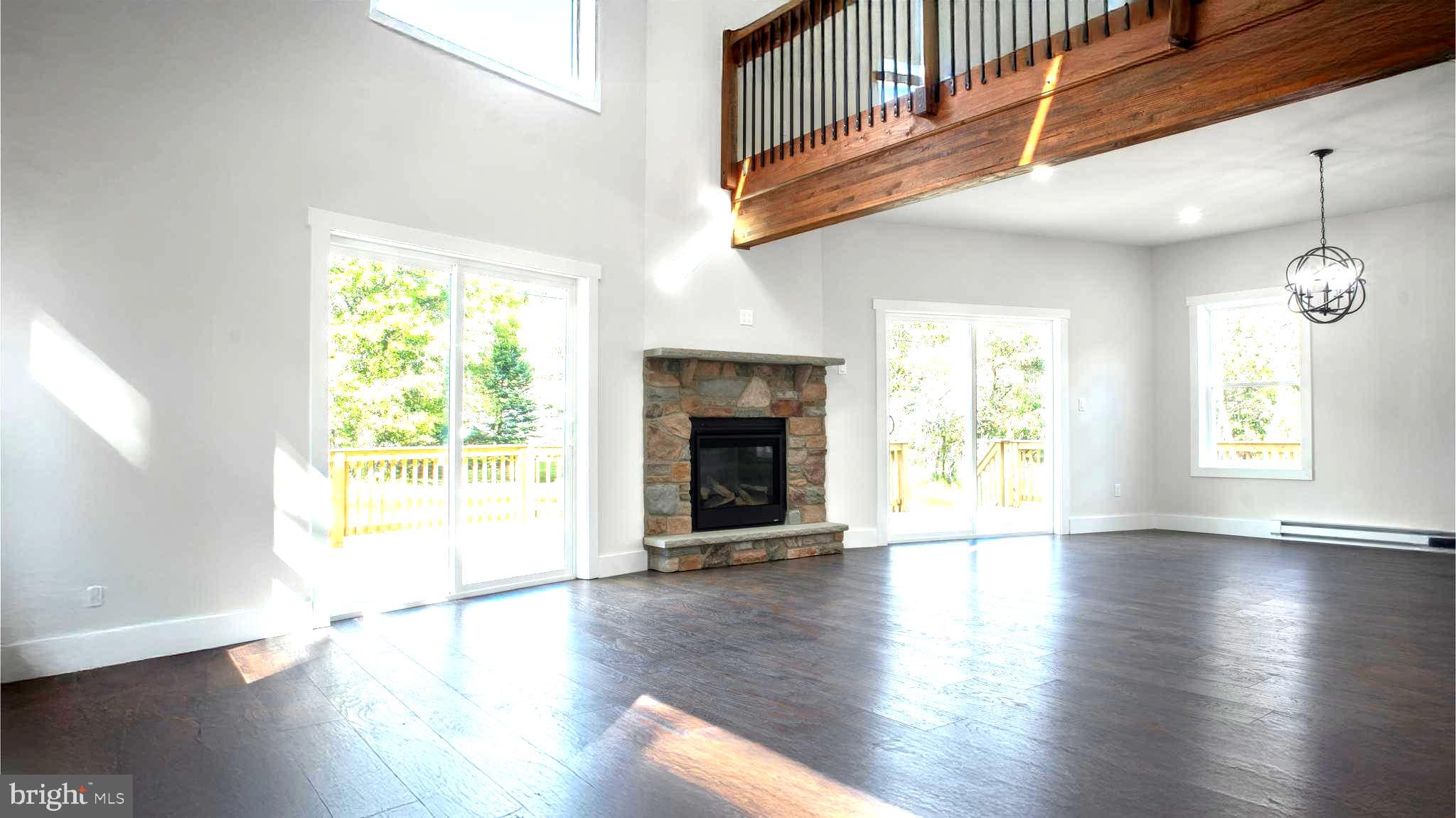 TOWAMENSING TRAIL - Residential