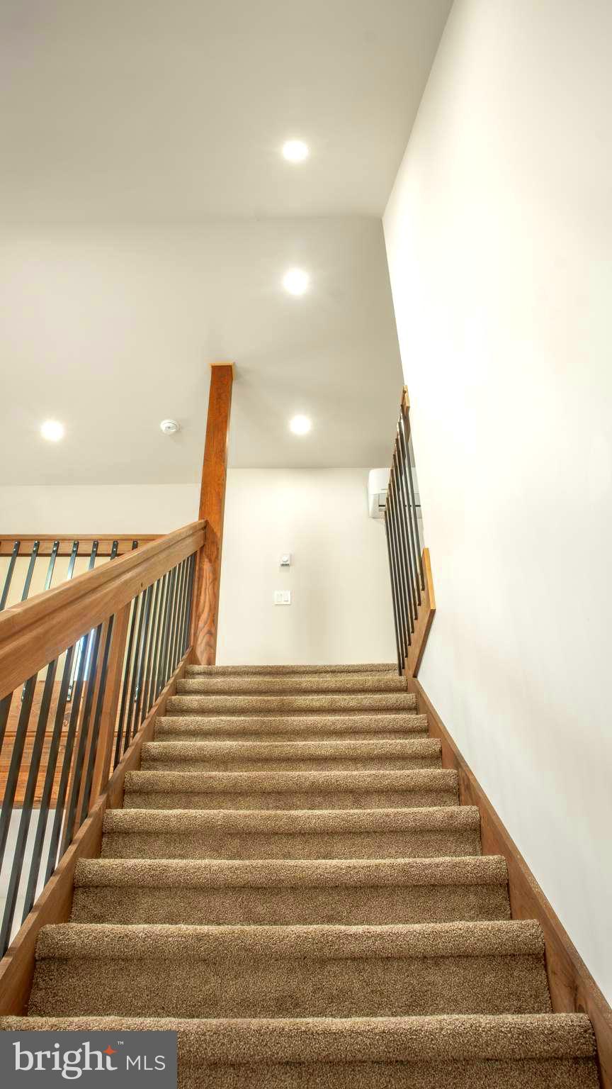 TOWAMENSING TRAIL - Residential