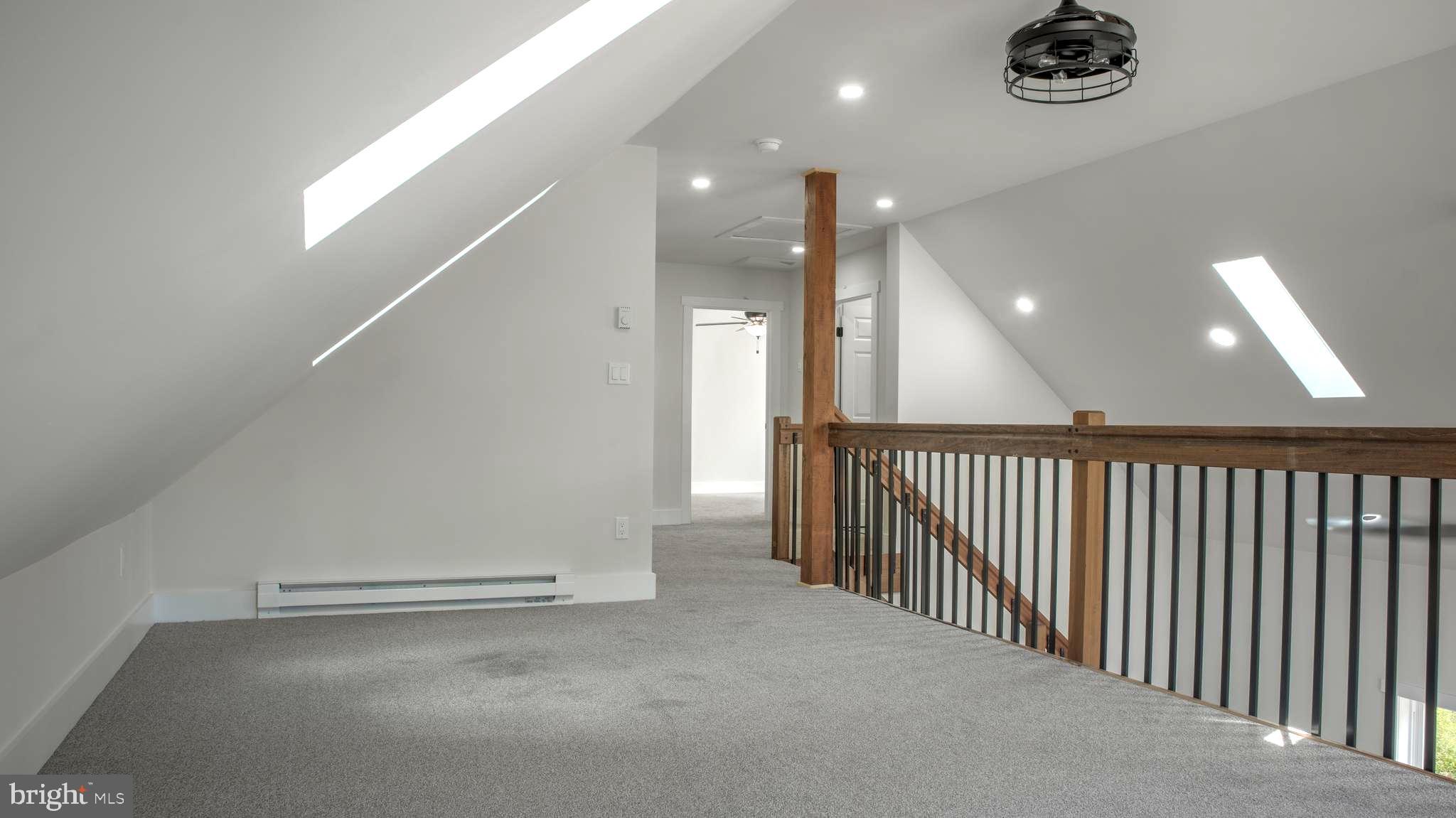 TOWAMENSING TRAIL - Residential