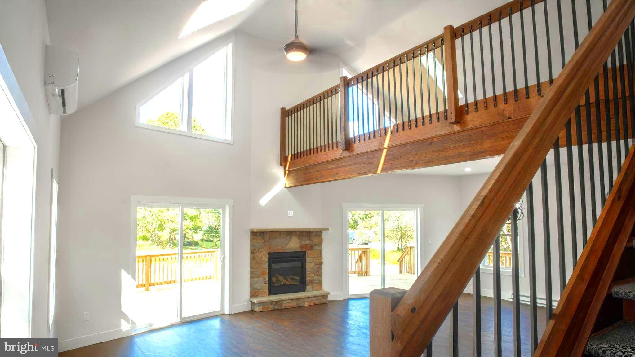 TOWAMENSING TRAIL - Residential