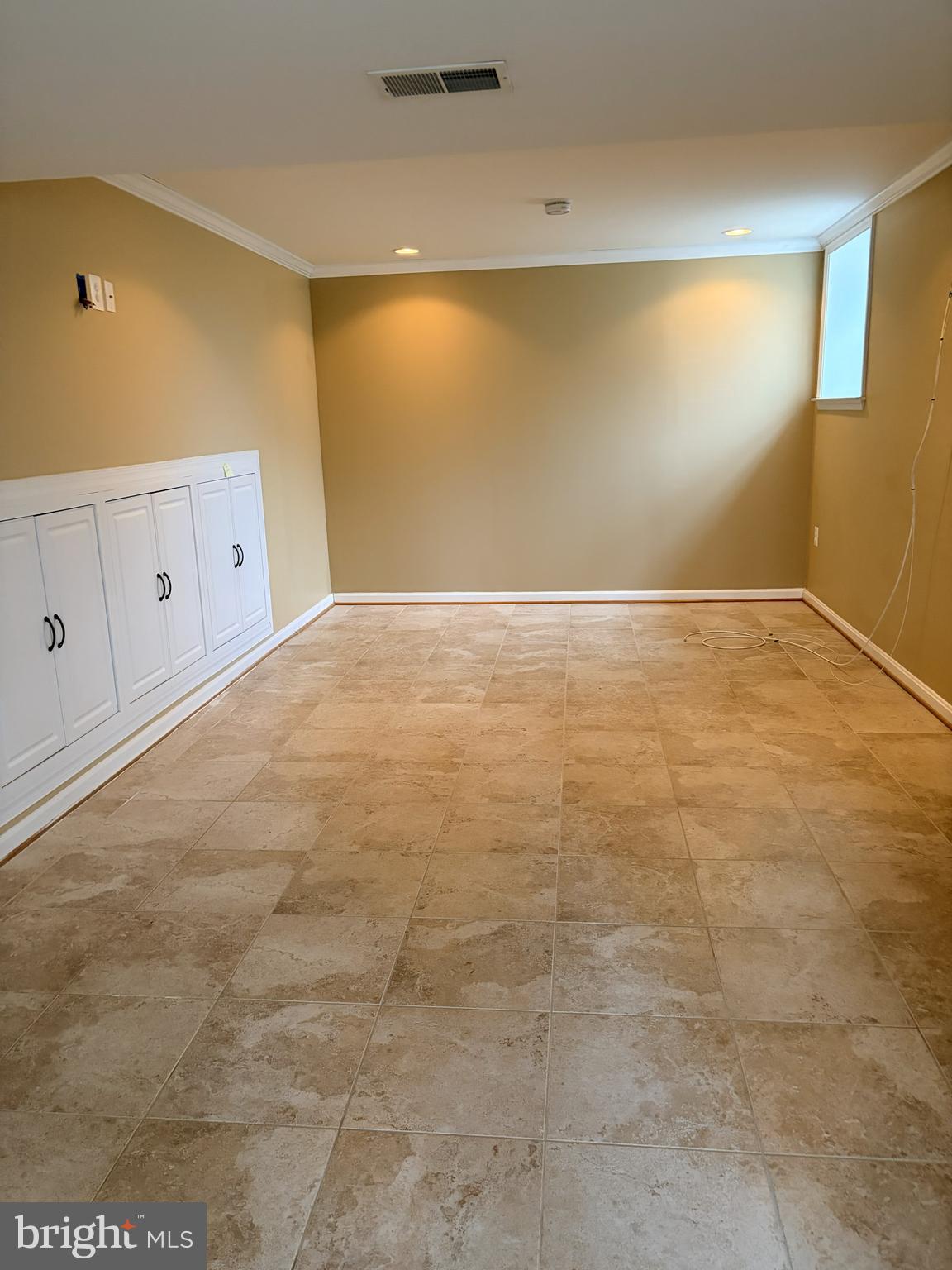 SETTLE WOODS SUB - Residential Lease