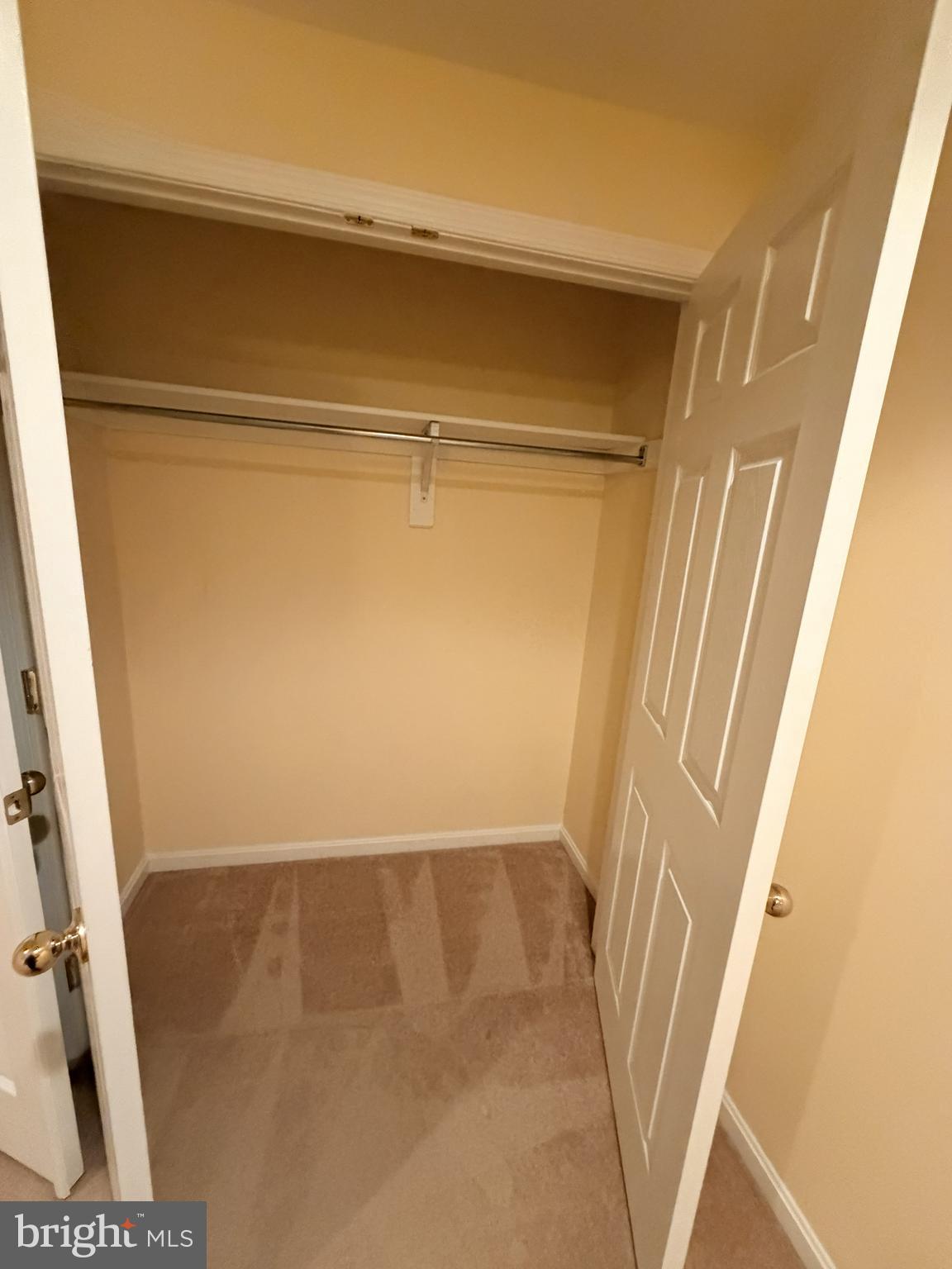 SETTLE WOODS SUB - Residential Lease