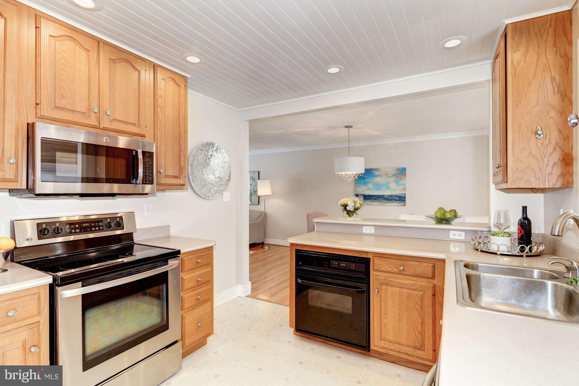 ROBINSON KNOLLS - Residential