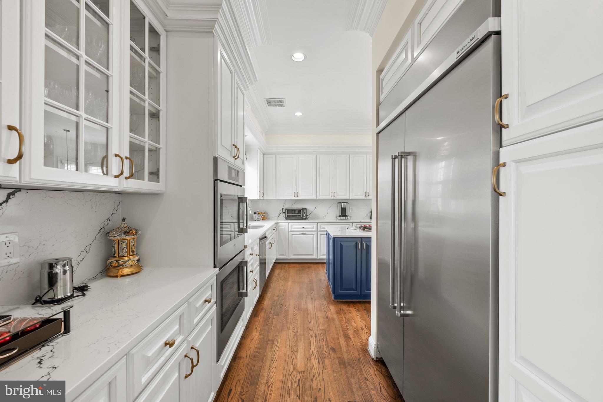 AVENEL - Residential Lease