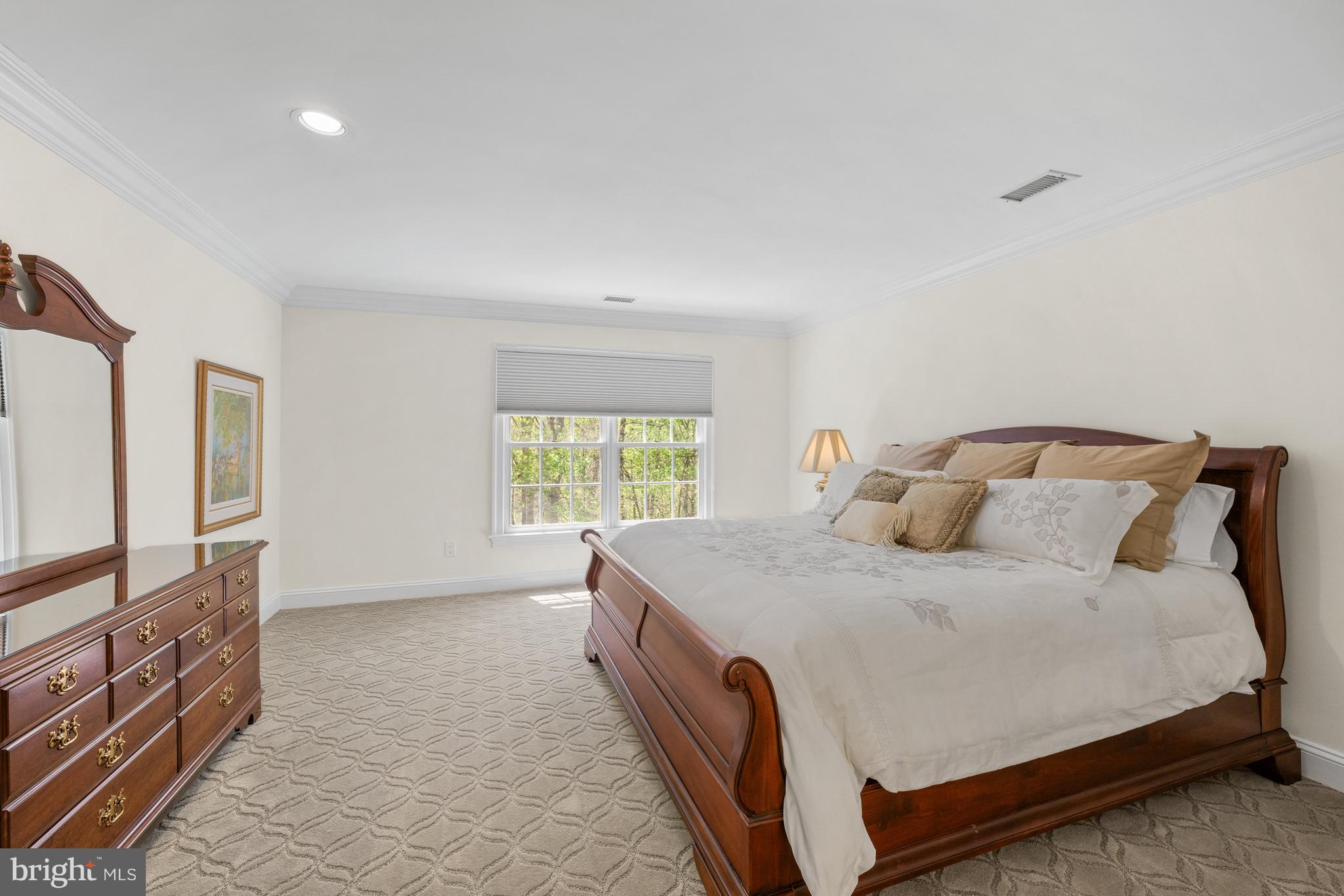 AVENEL - Residential Lease