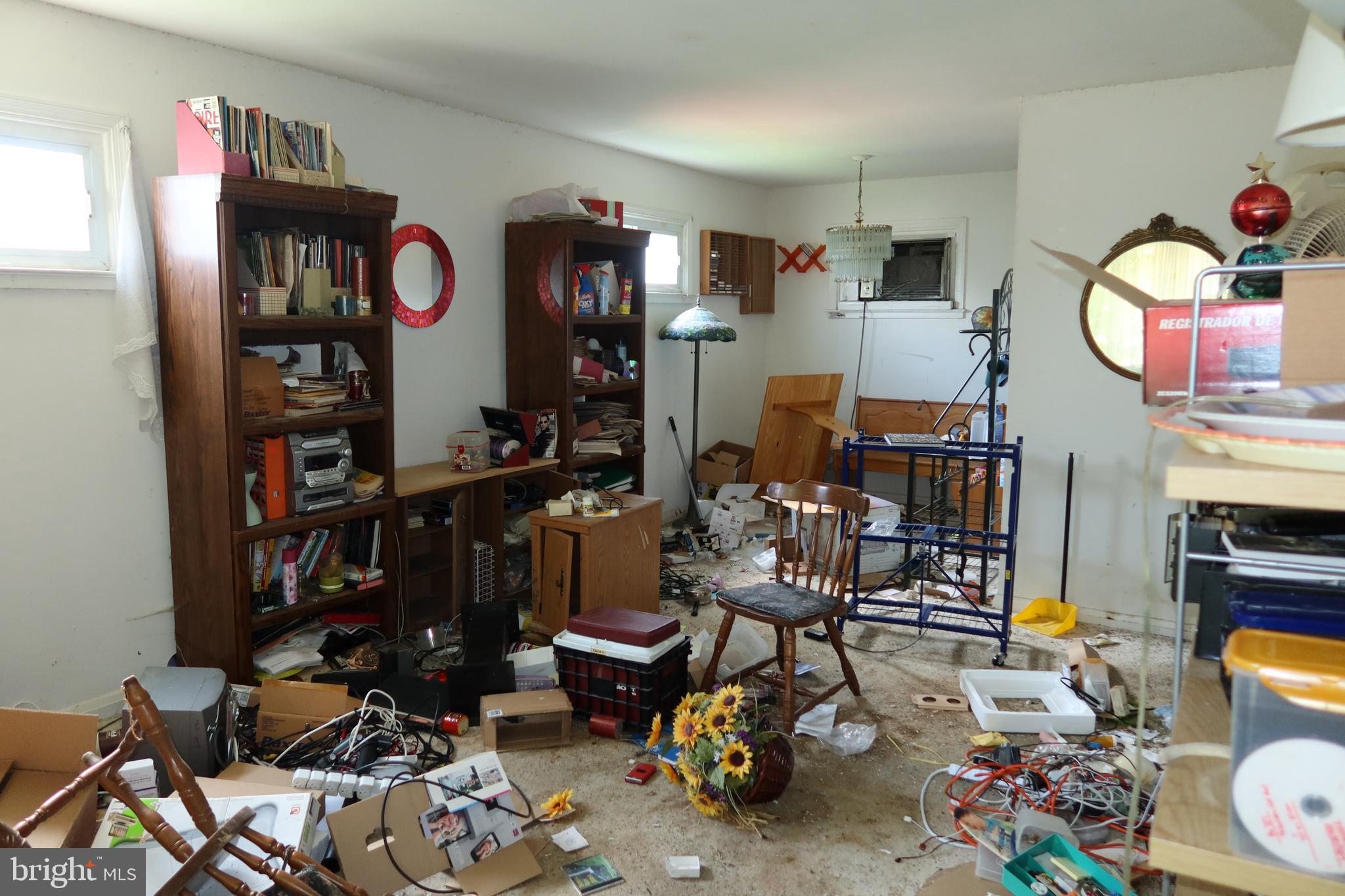 ROSEDALE MANOR - Residential