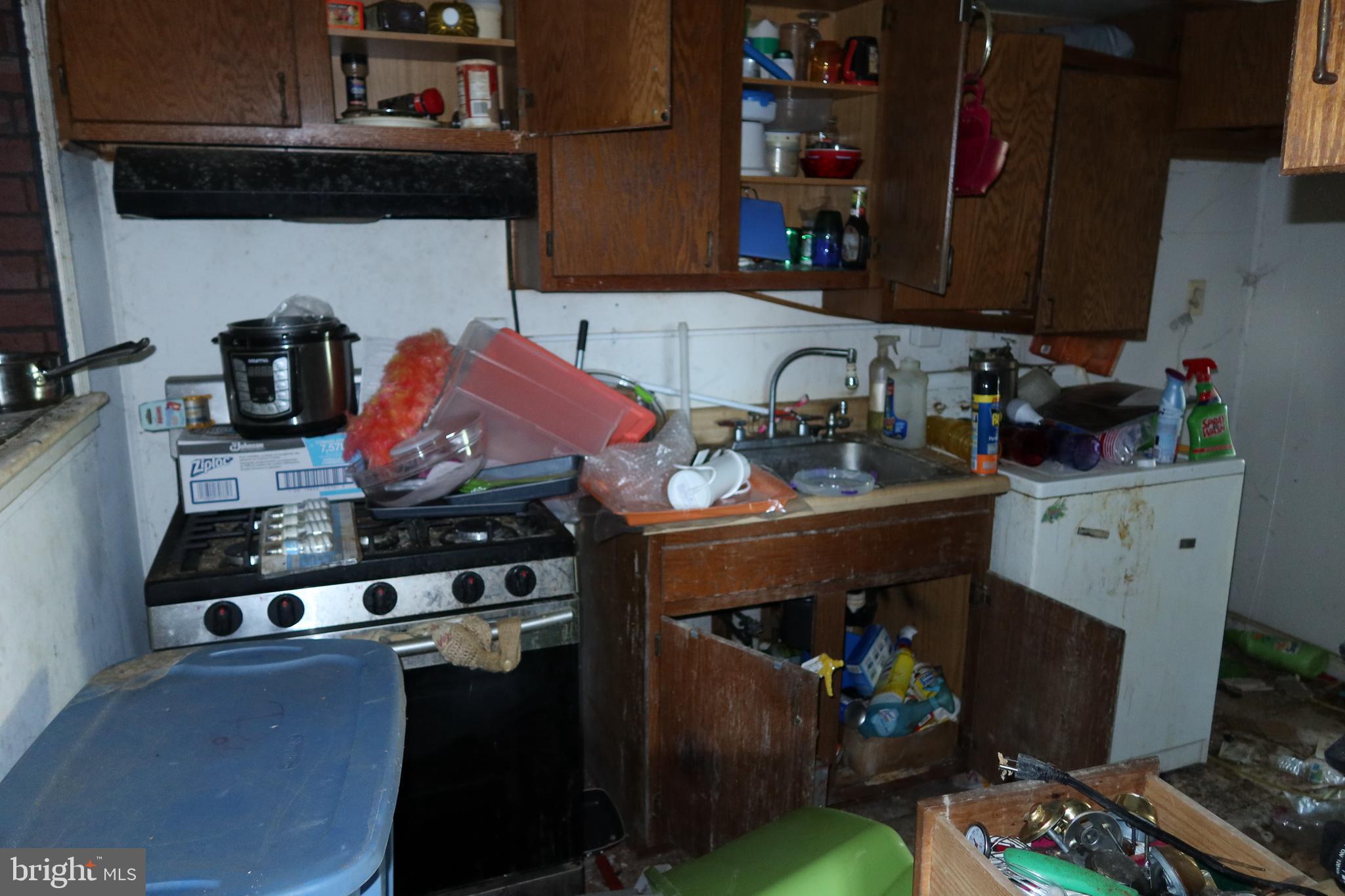 ROSEDALE MANOR - Residential