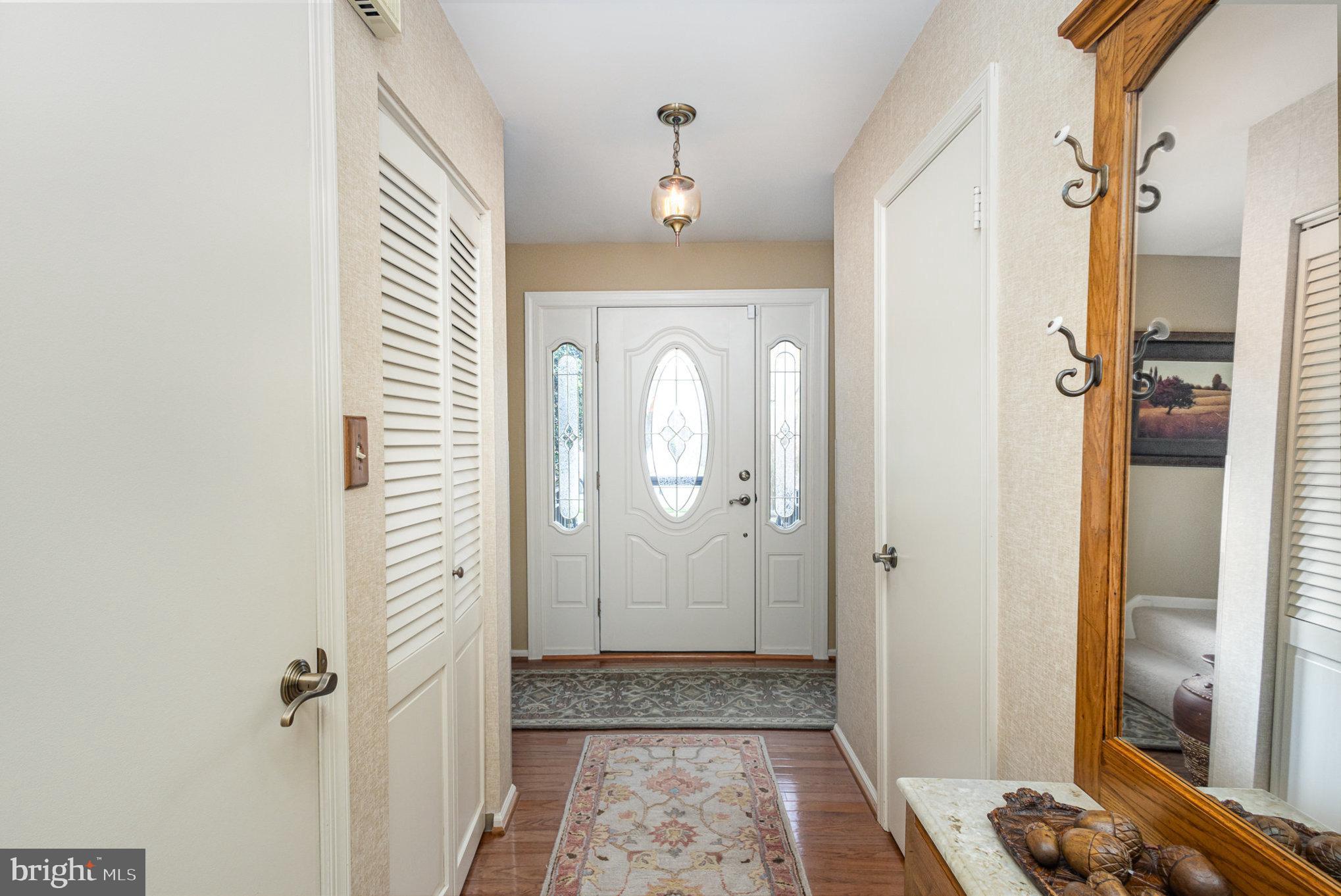 LAKE RIDGE/PROMONTRY OAK - Residential