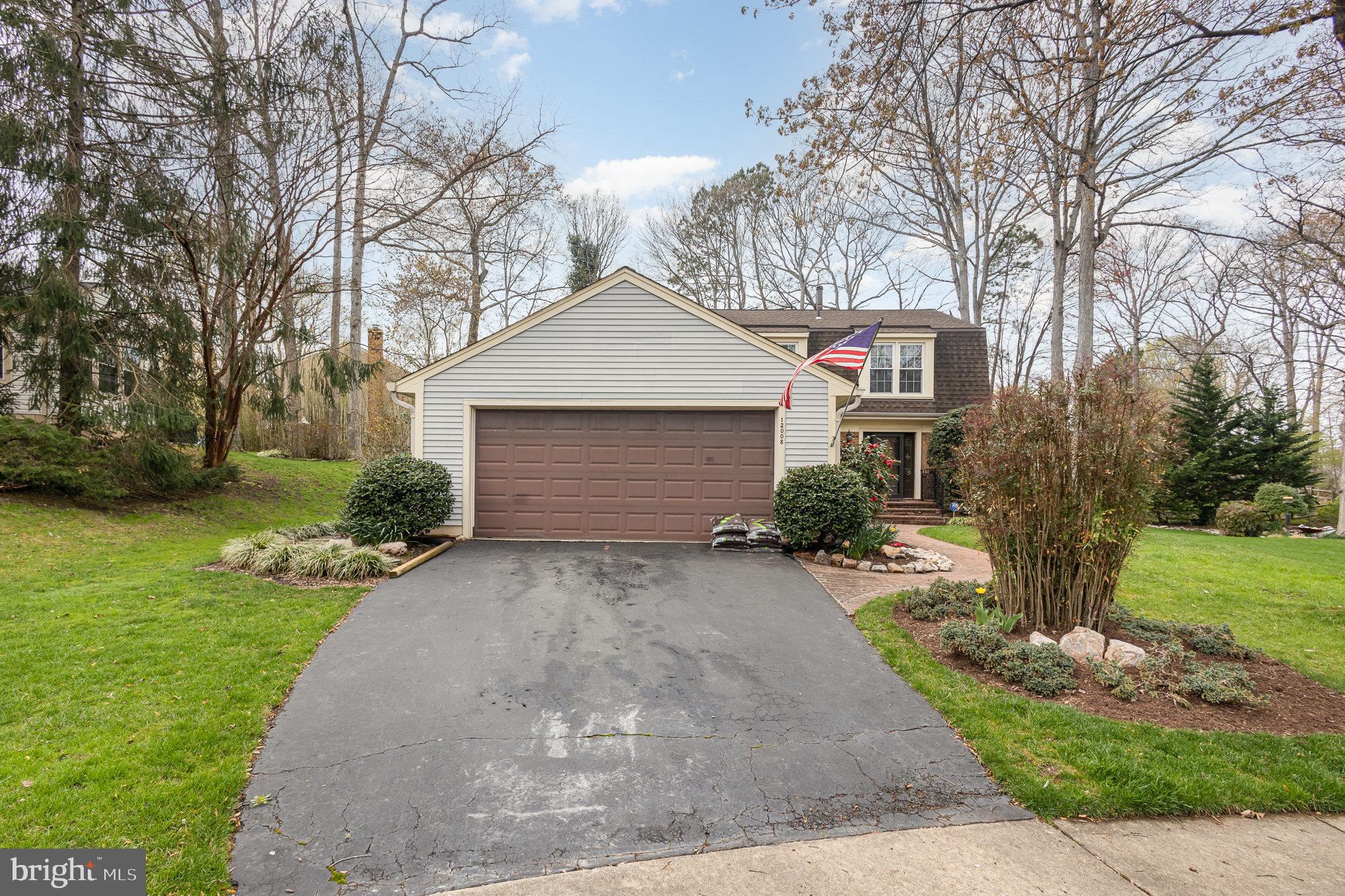 LAKE RIDGE/PROMONTRY OAK - Residential