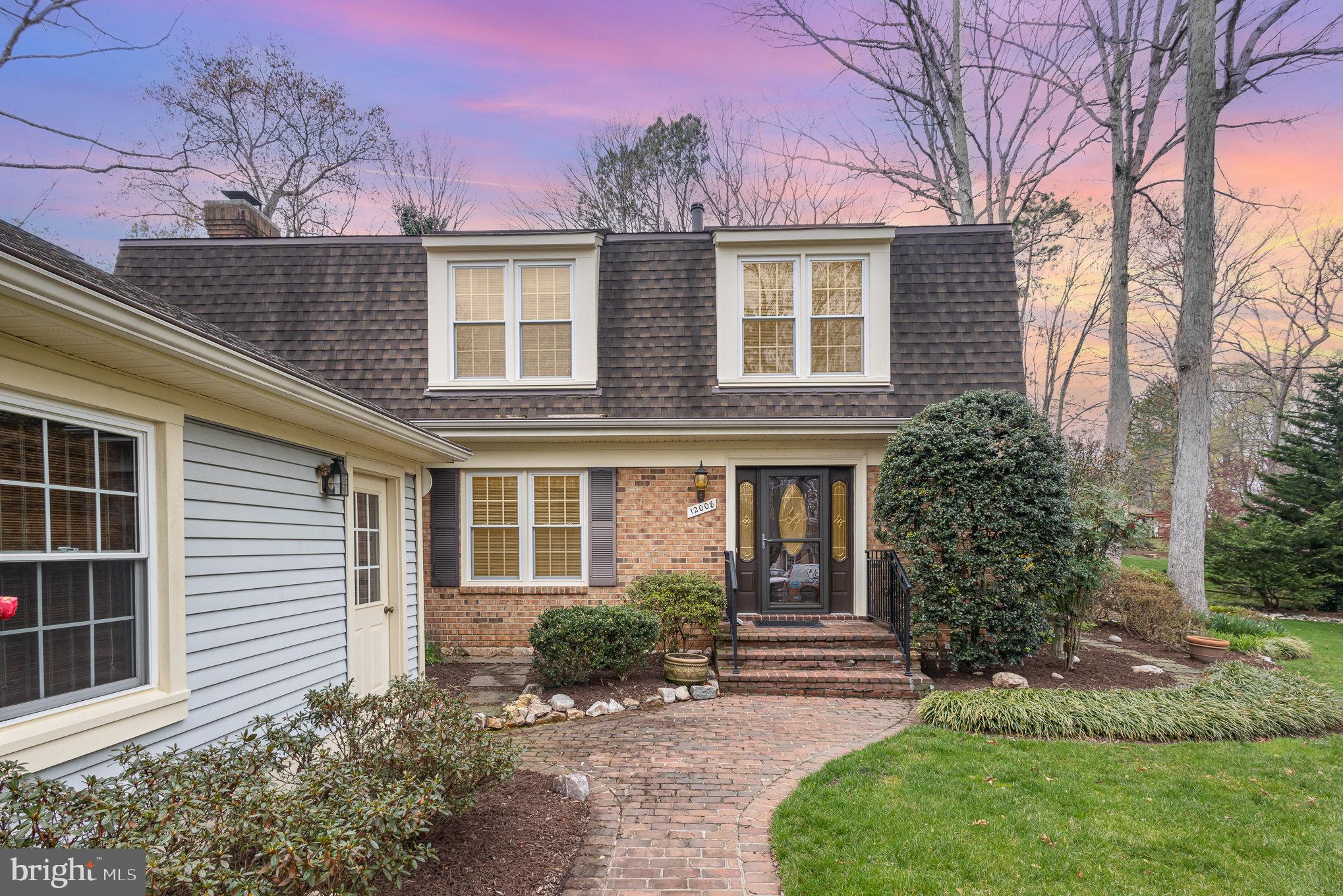 LAKE RIDGE/PROMONTRY OAK - Residential