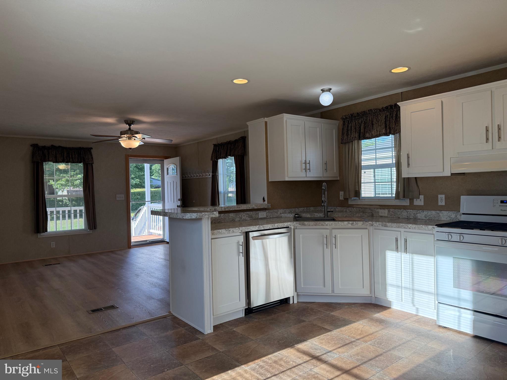 GROFFDALE MHP - Residential