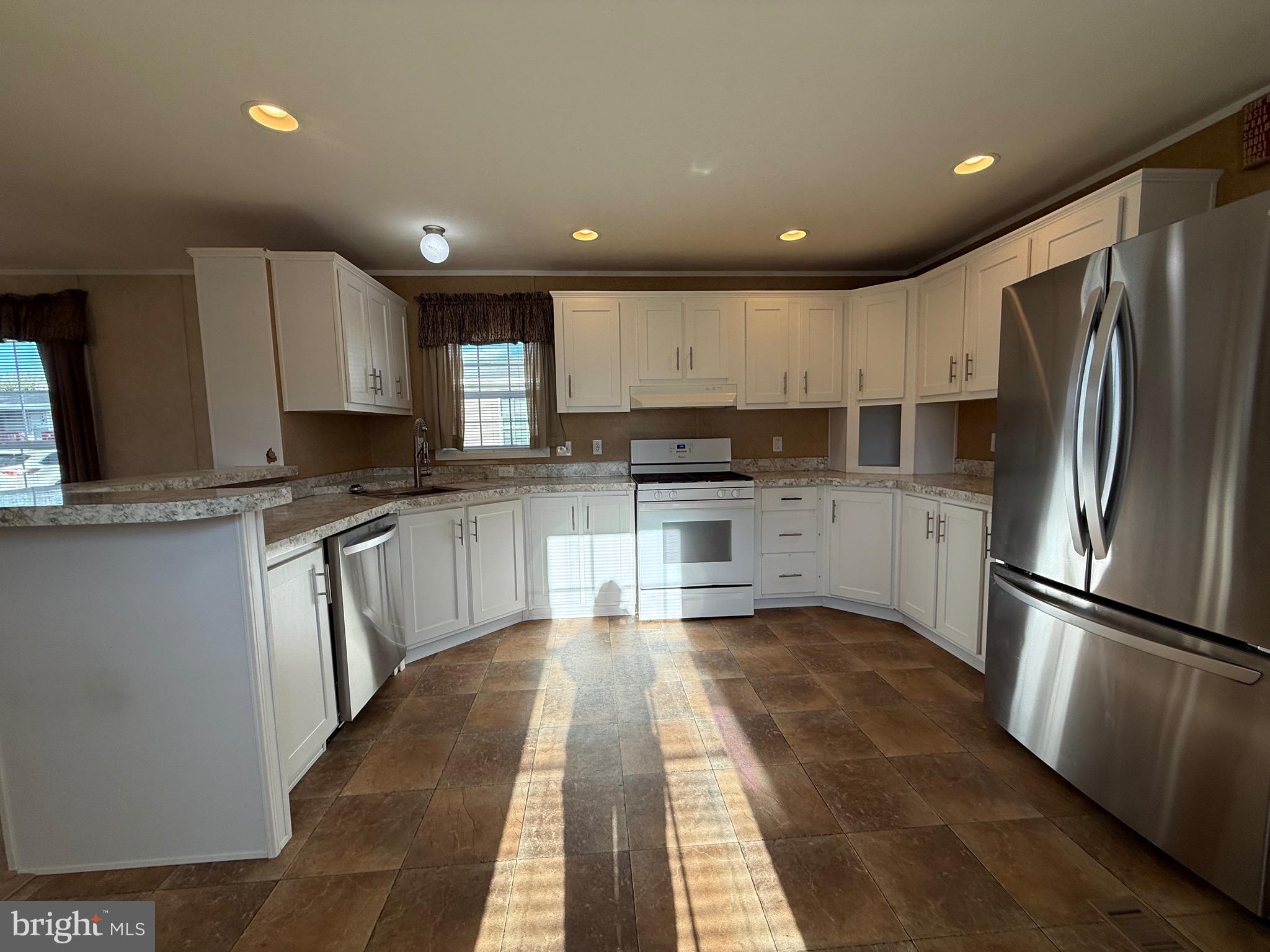 GROFFDALE MHP - Residential