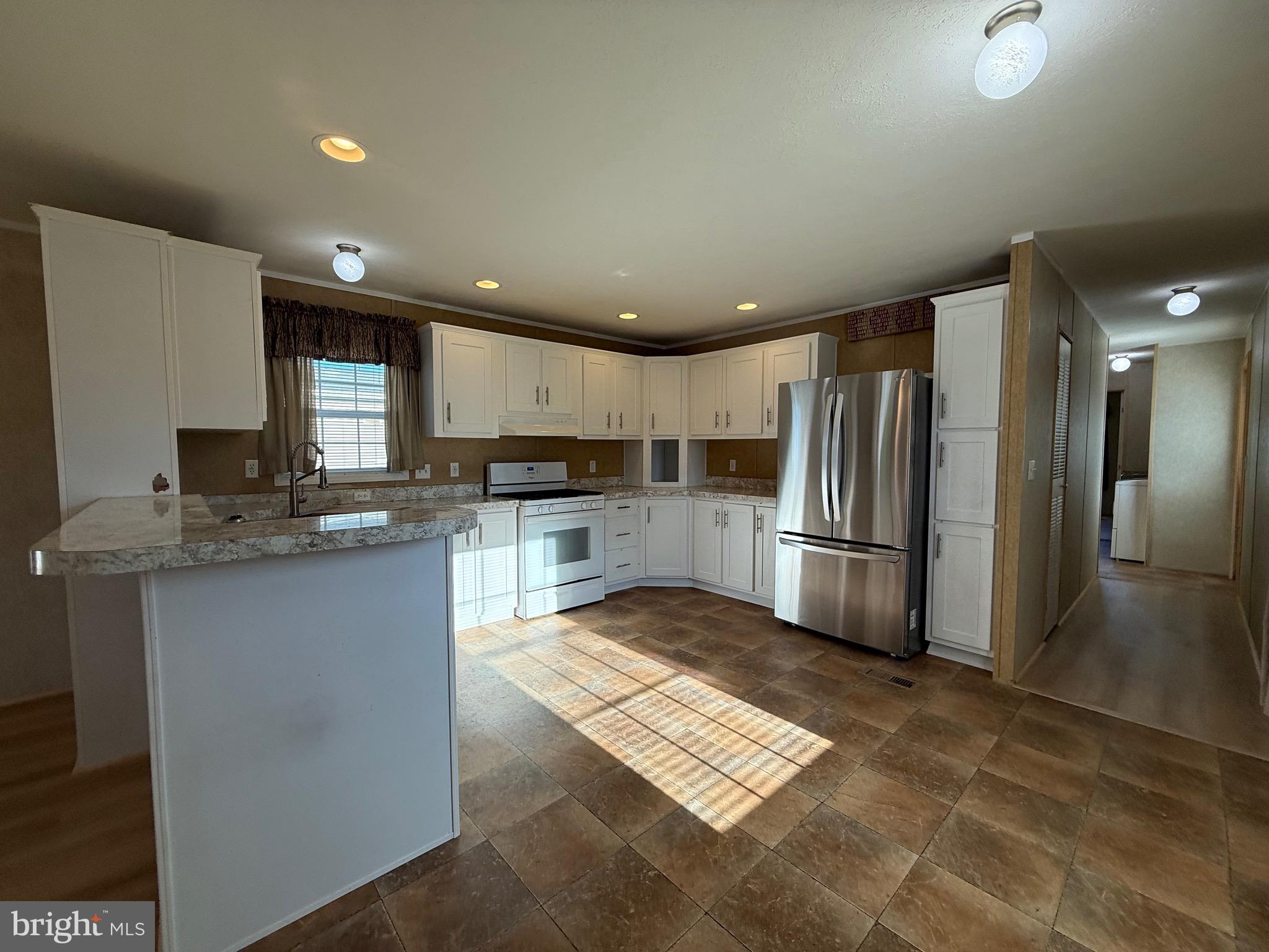 GROFFDALE MHP - Residential