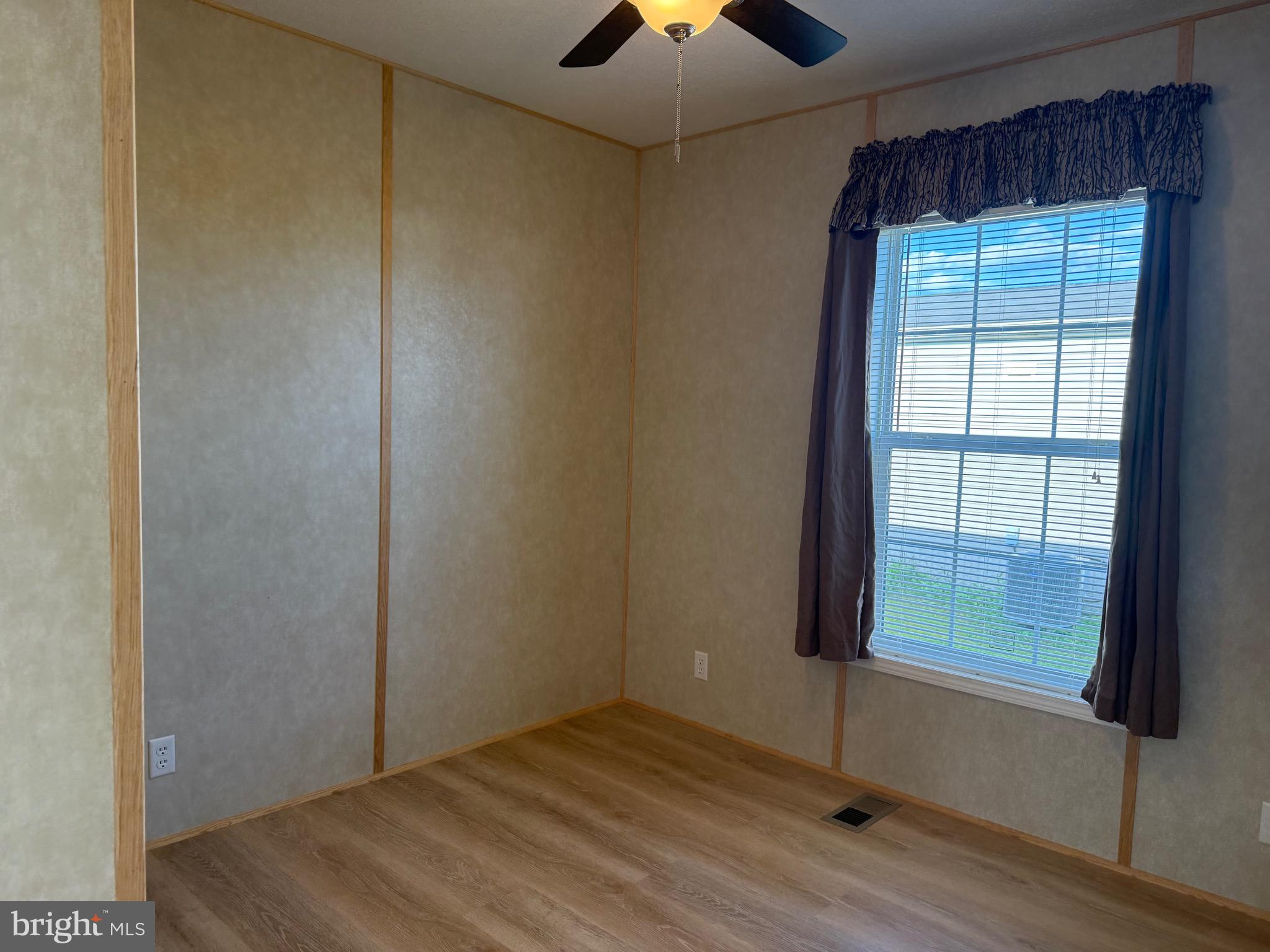 GROFFDALE MHP - Residential