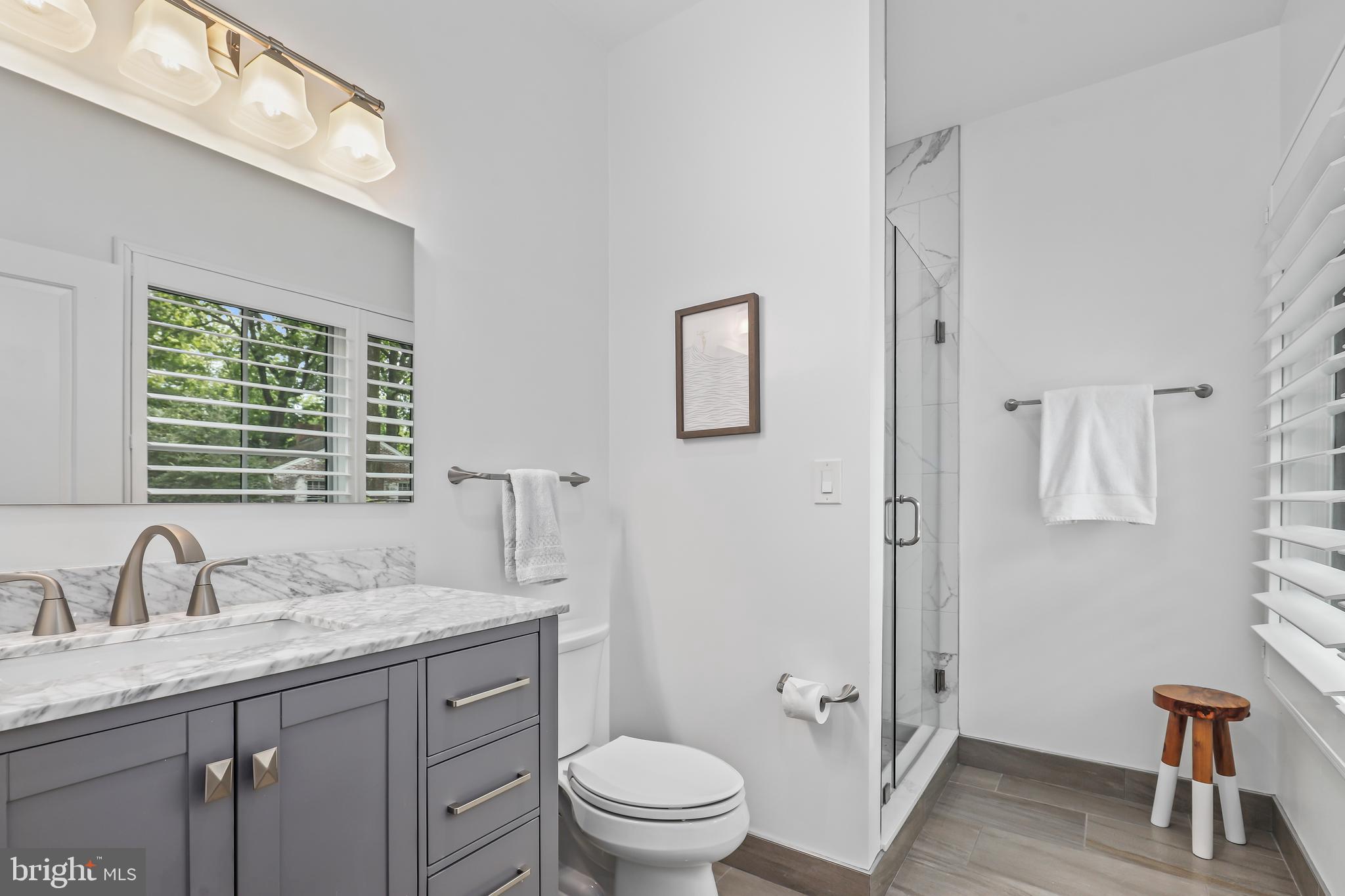 LORCOM GROVE - Residential