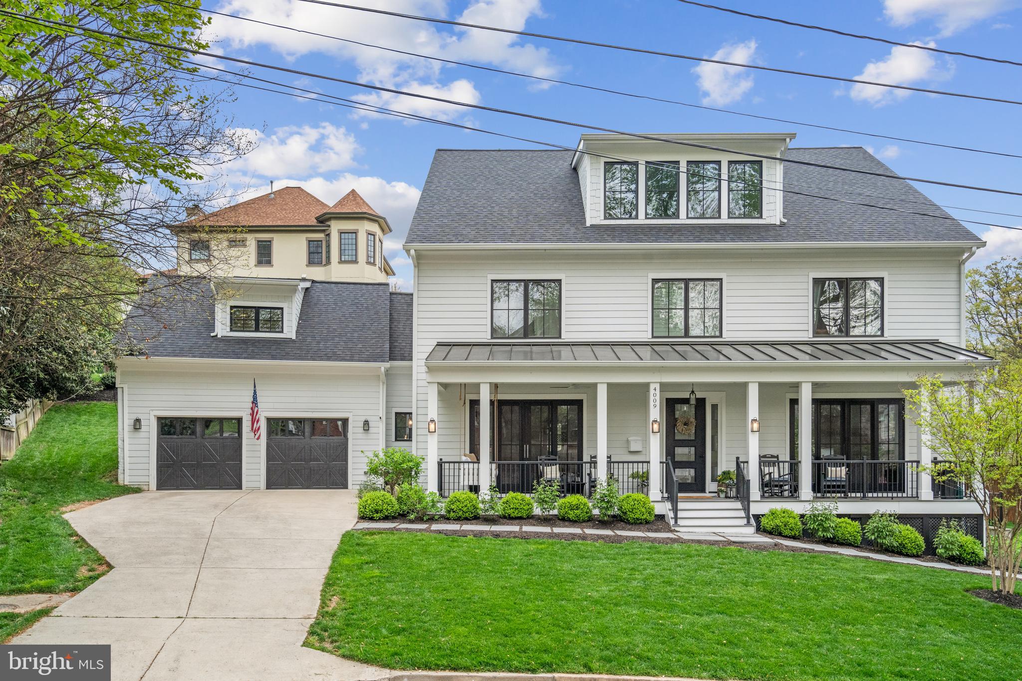 LORCOM GROVE - Residential