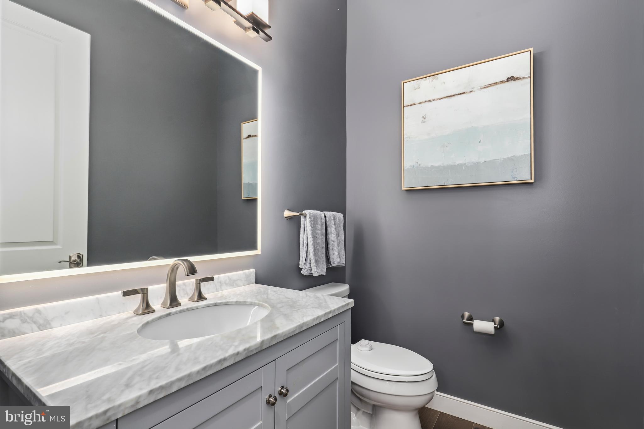 LORCOM GROVE - Residential