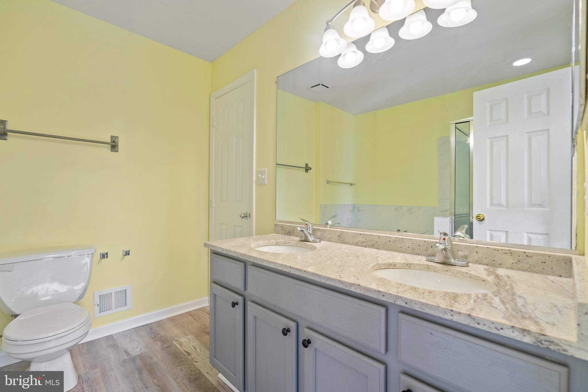 MONTCLAIR MEWS - Residential