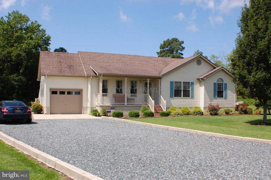 Beautiful 1600+ sf rancher in quiet subdivision. Absolutely pristine condition. Master with master bath, gas fireplace and a 18 x 20 Den with cathedral ceiling! Manicured lawn with side and back yard patios!