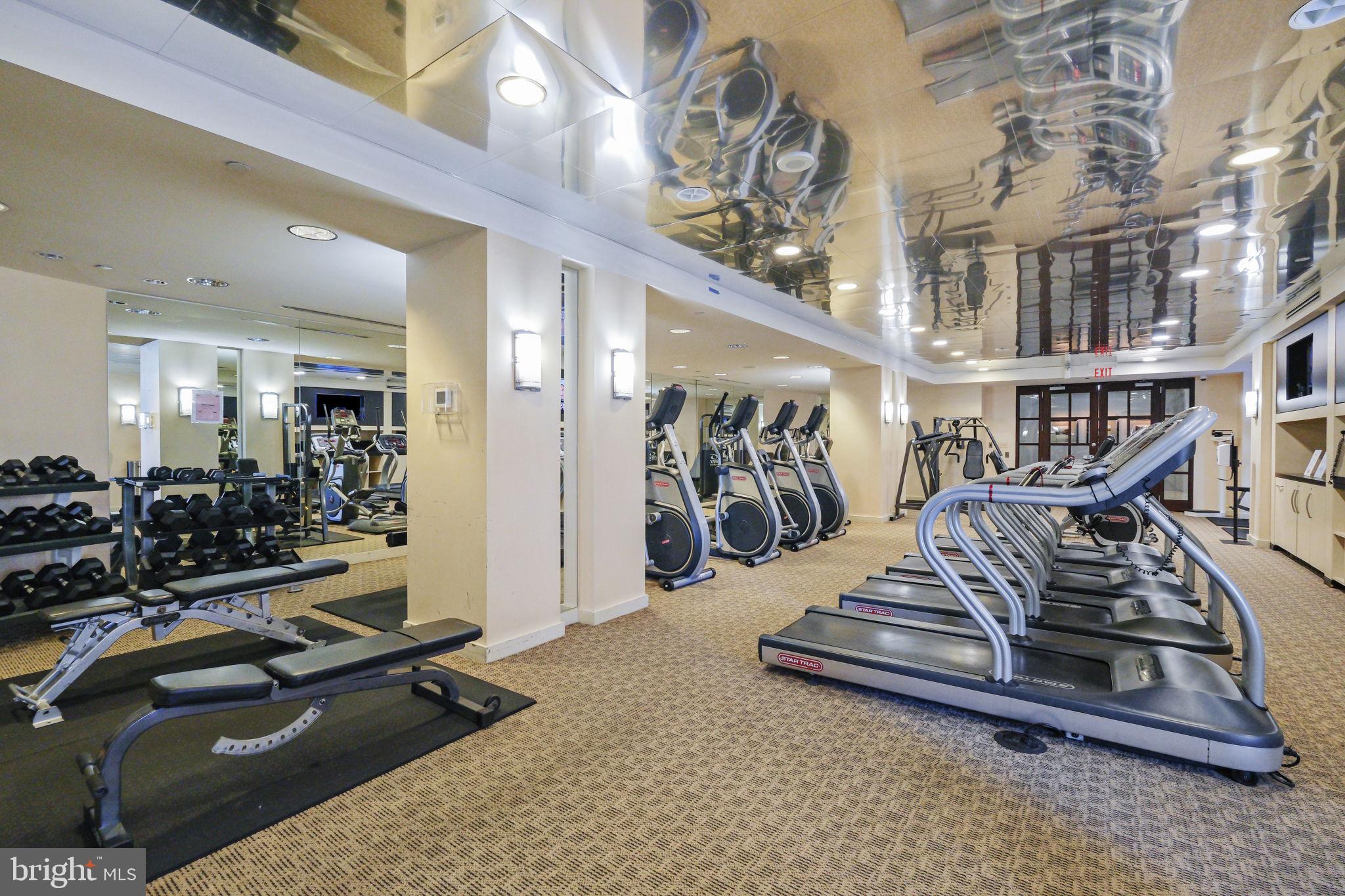 GALLERY AT WHITE FLINT - Residential