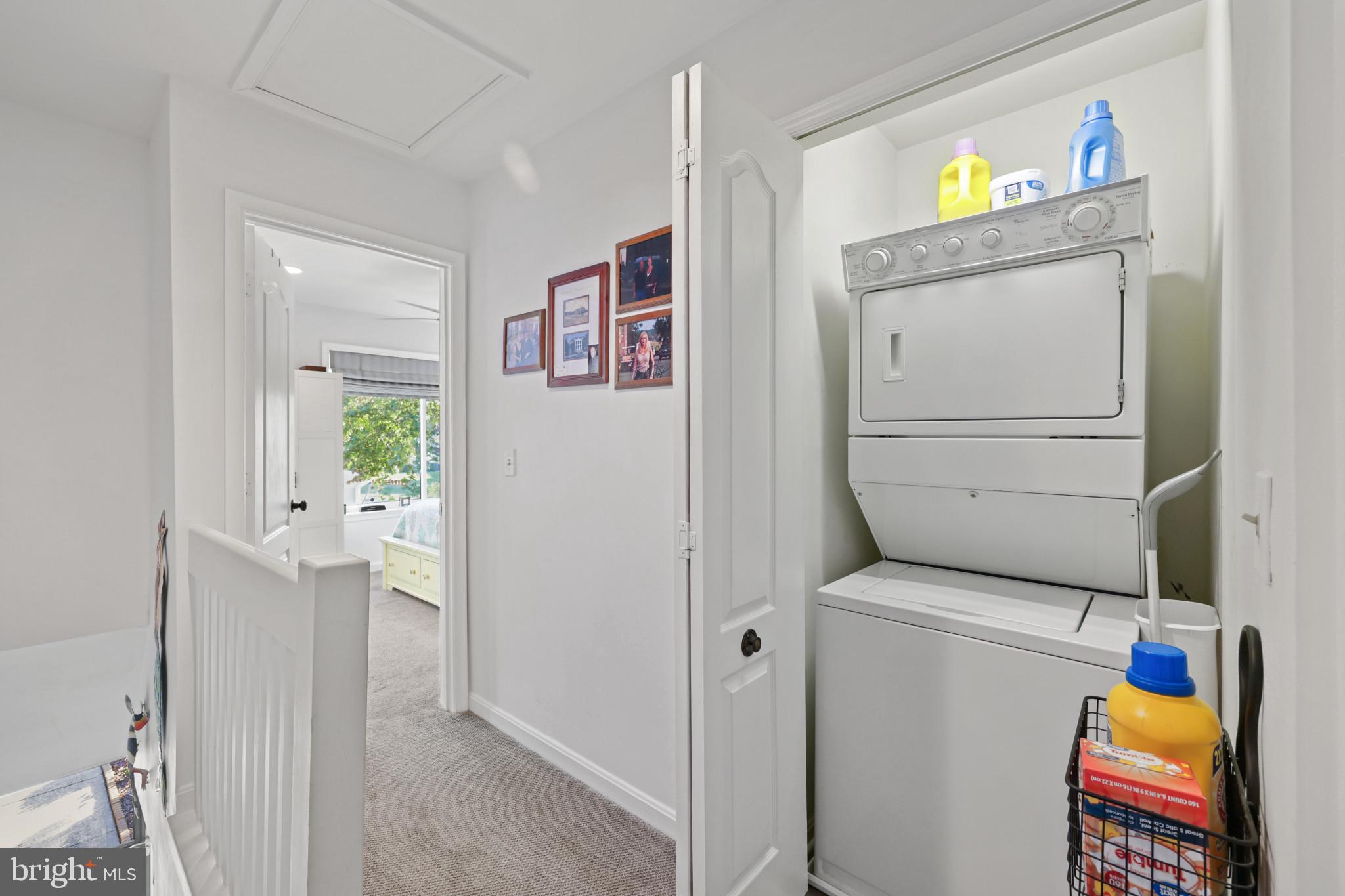 QUEENS LANDING - Residential