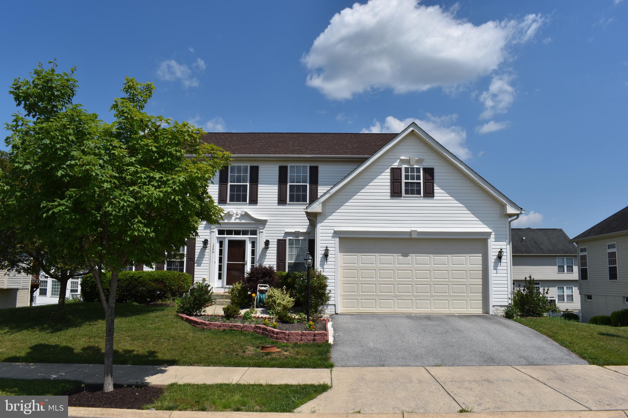 LAKELAND PLACE - Residential