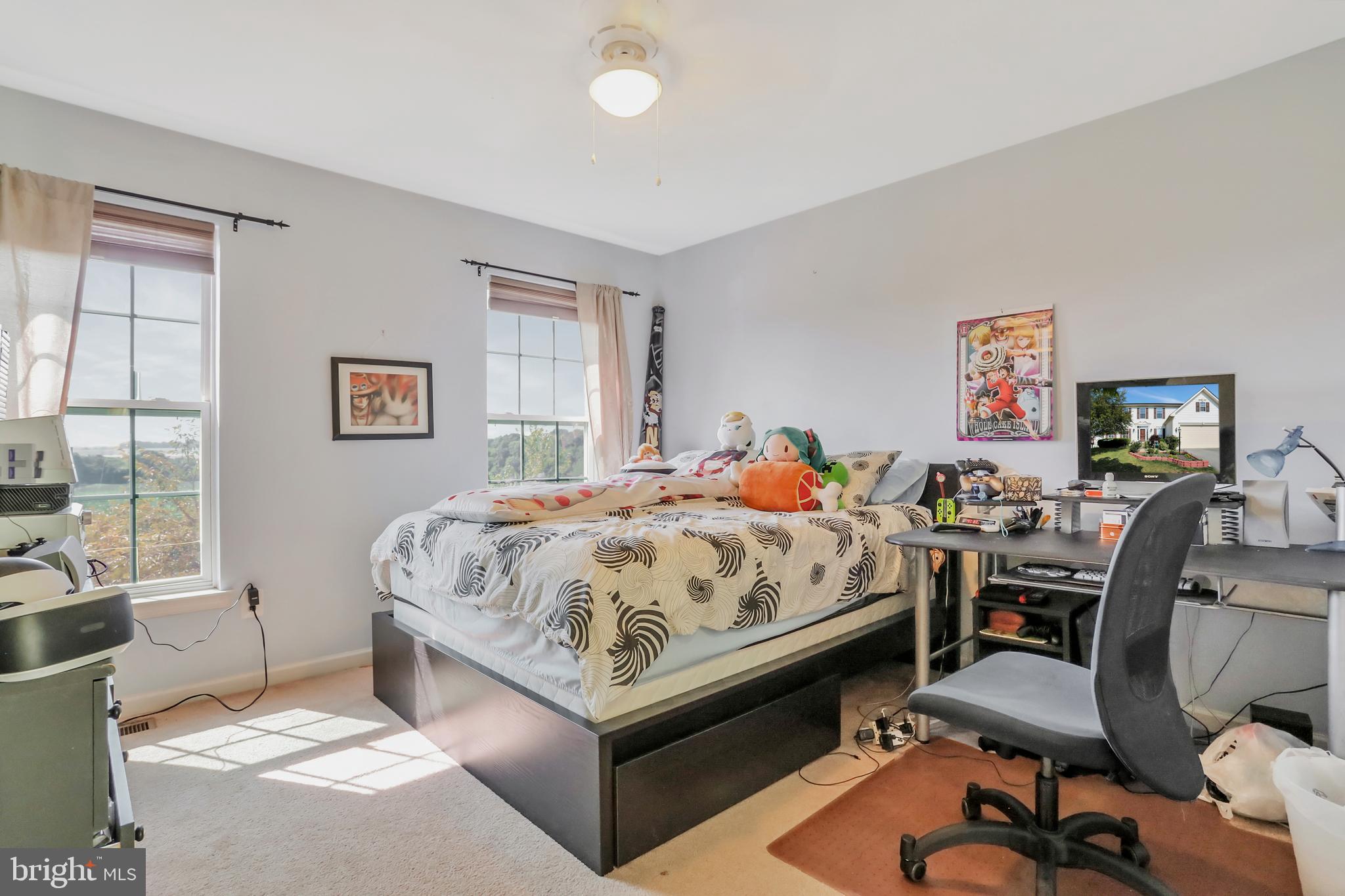 LAKELAND PLACE - Residential