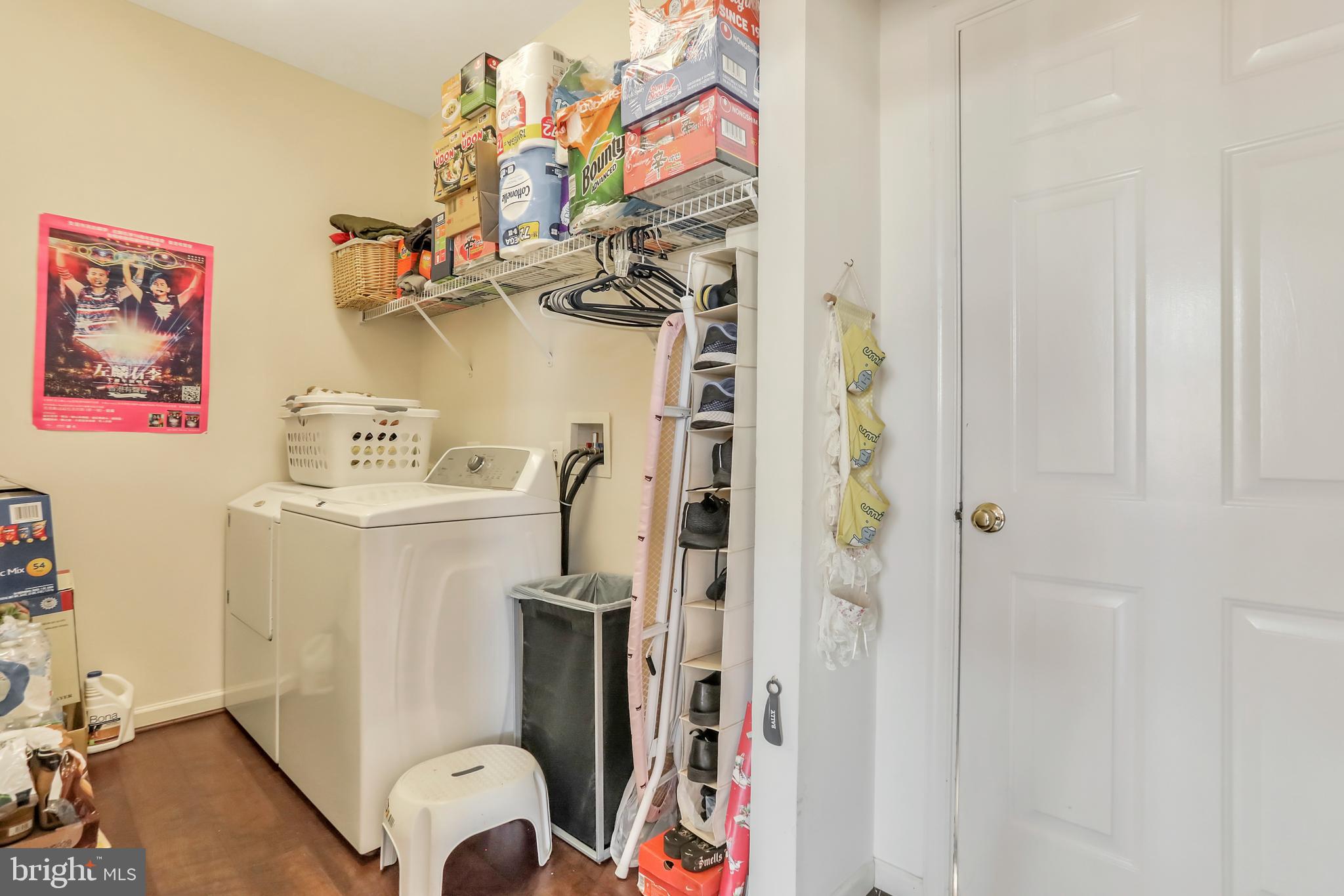 LAKELAND PLACE - Residential