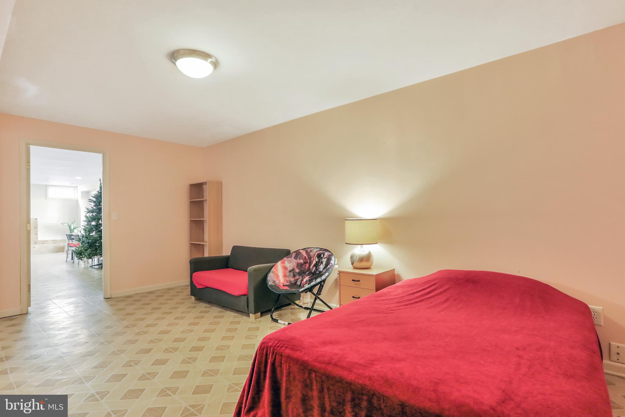 LAKELAND PLACE - Residential