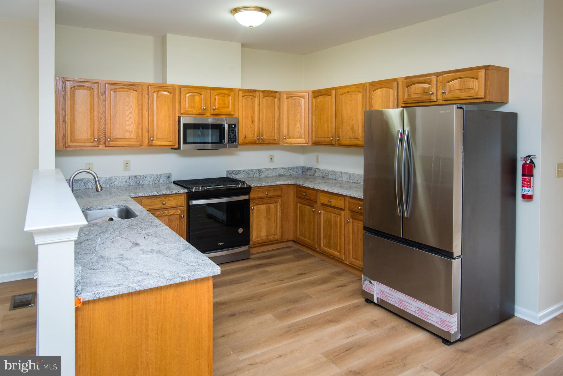 4009 HOFFMAN COURT