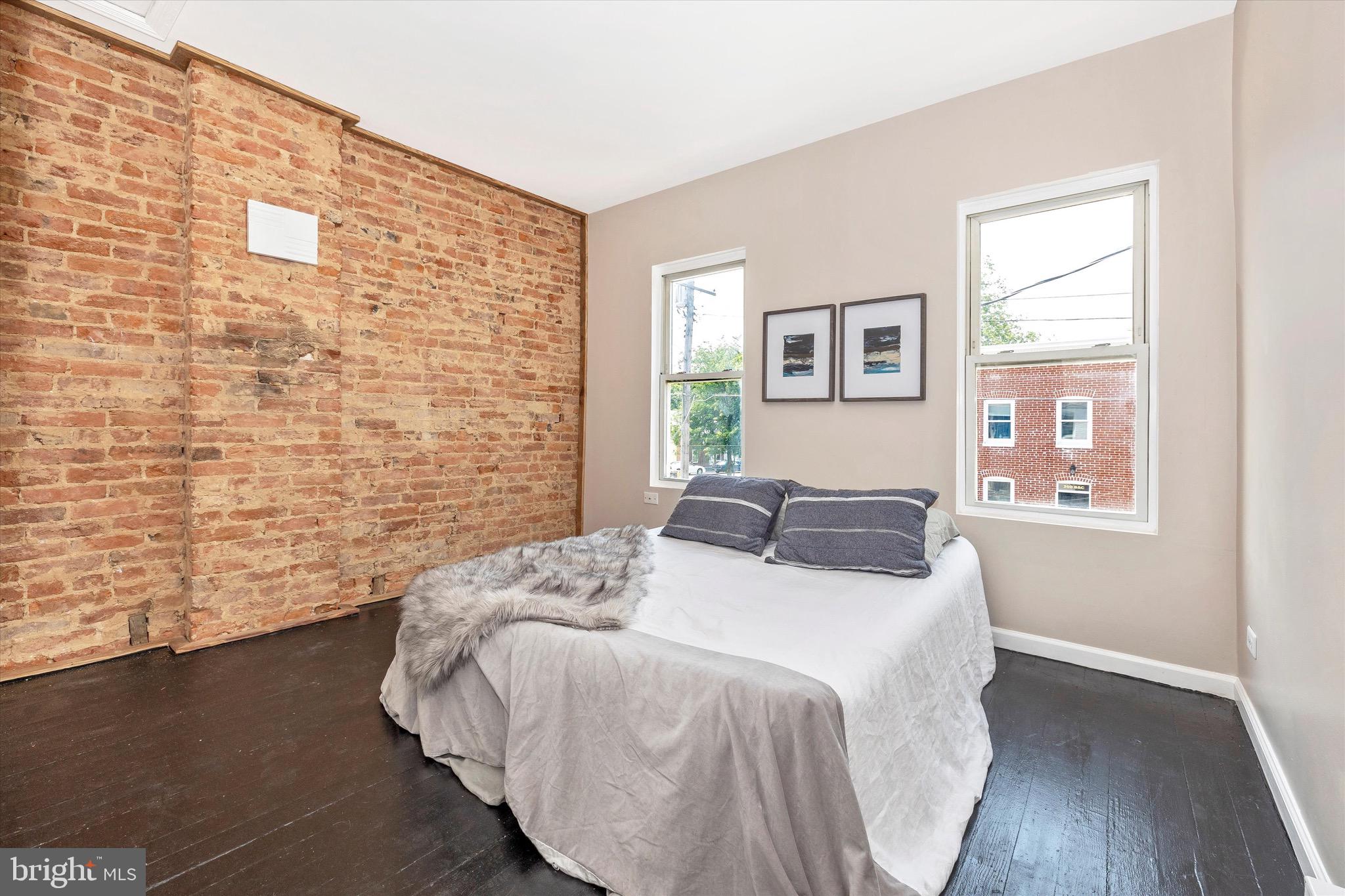 DOWNTOWN FREDERICK - Residential Income