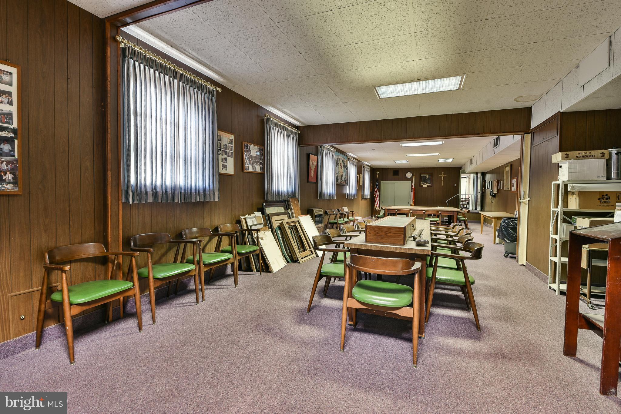 BRIDESBURG - Commercial Sale