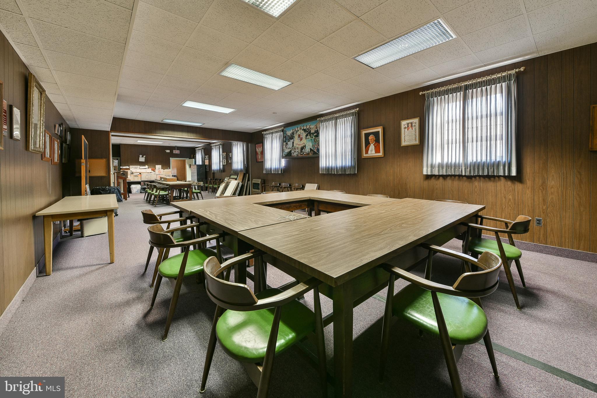 BRIDESBURG - Commercial Sale