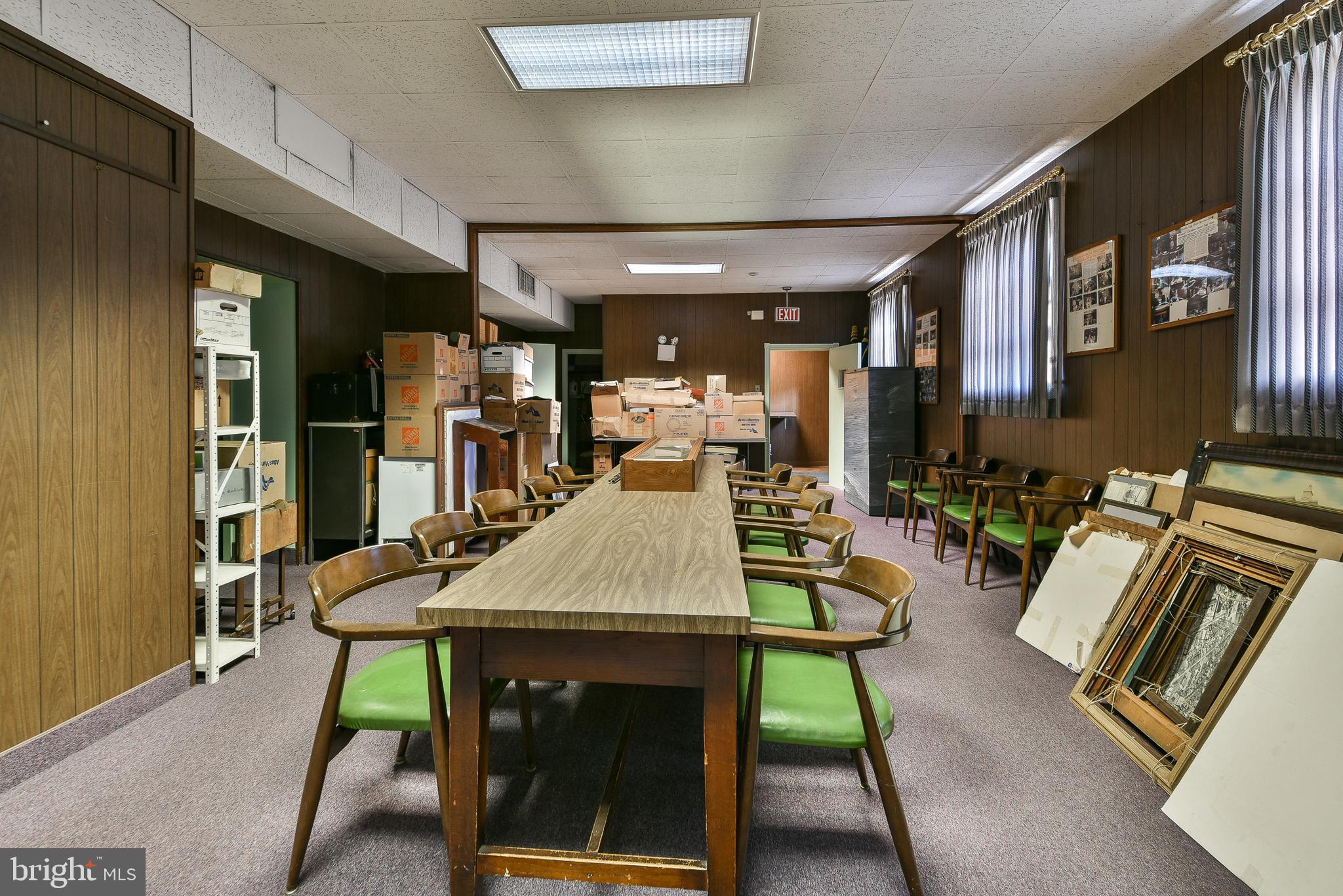 BRIDESBURG - Commercial Sale