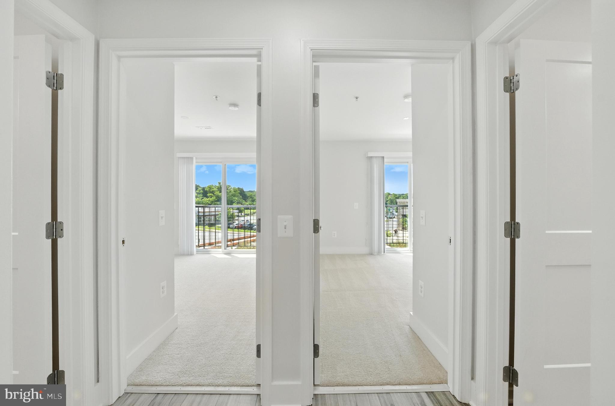 MONTGOMERY VILLAGE - Residential Lease