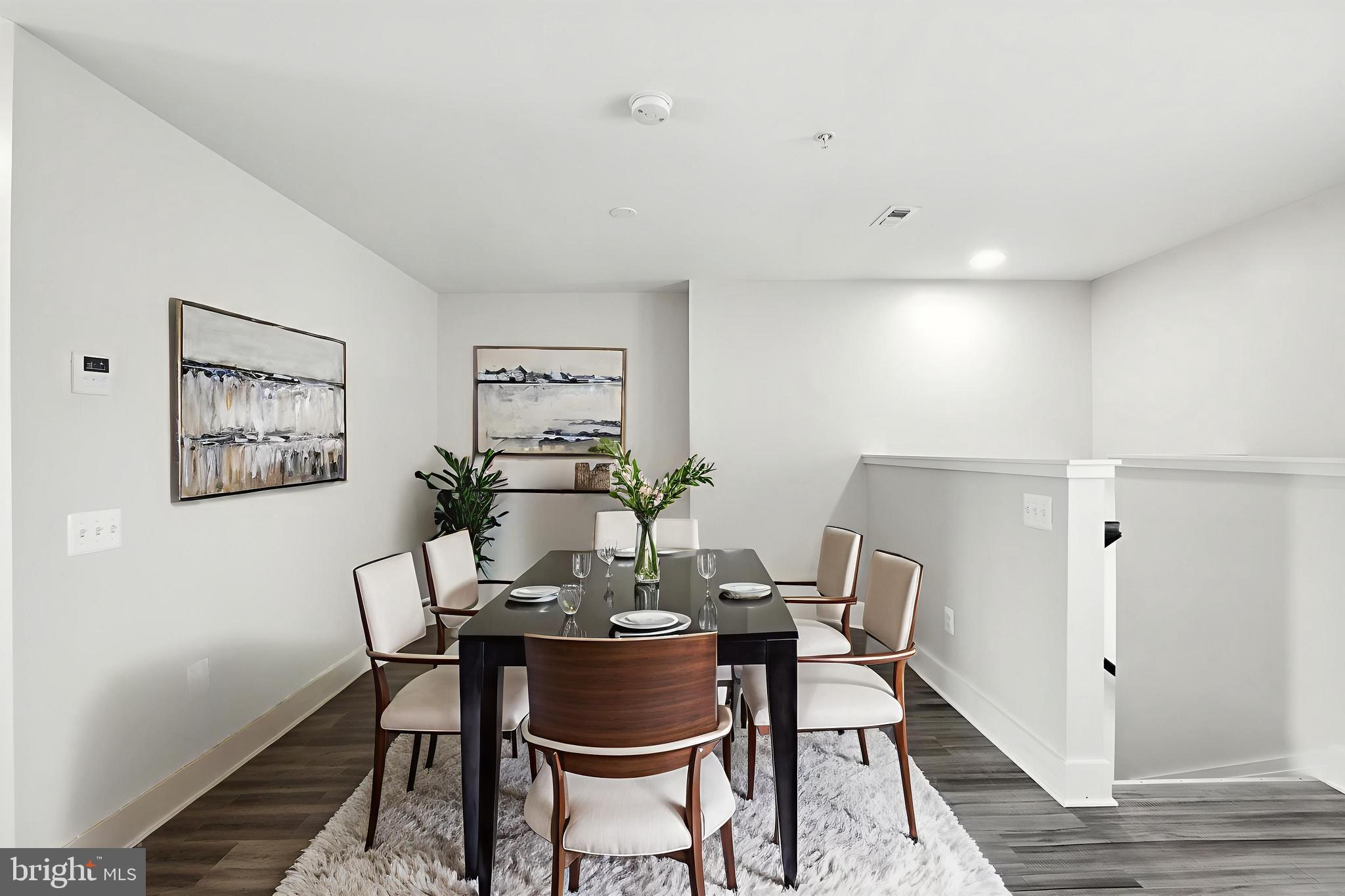 MONTGOMERY VILLAGE - Residential Lease