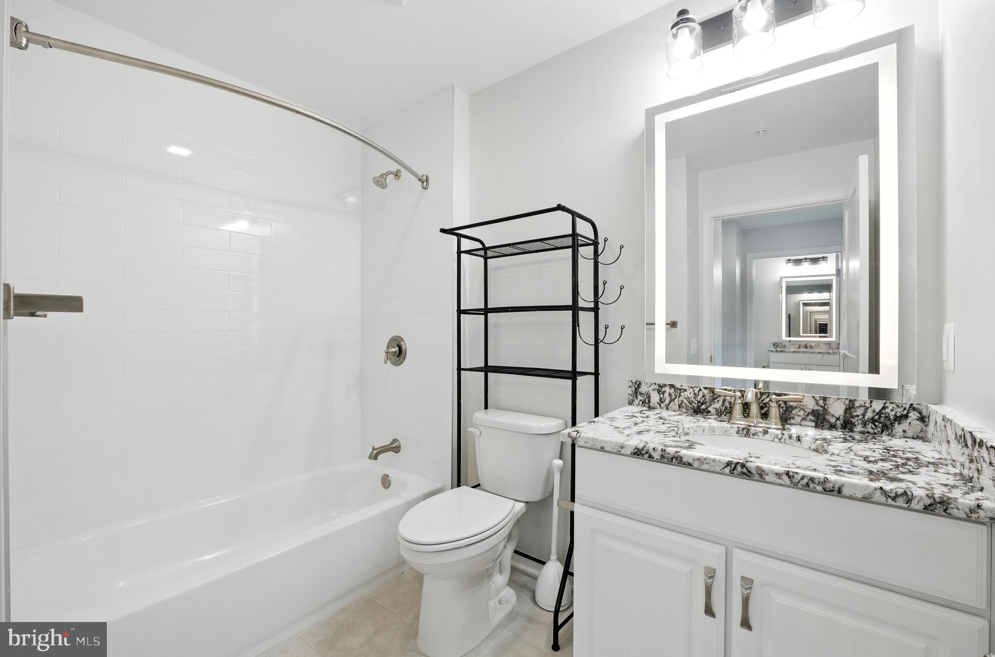 MONTGOMERY VILLAGE - Residential Lease