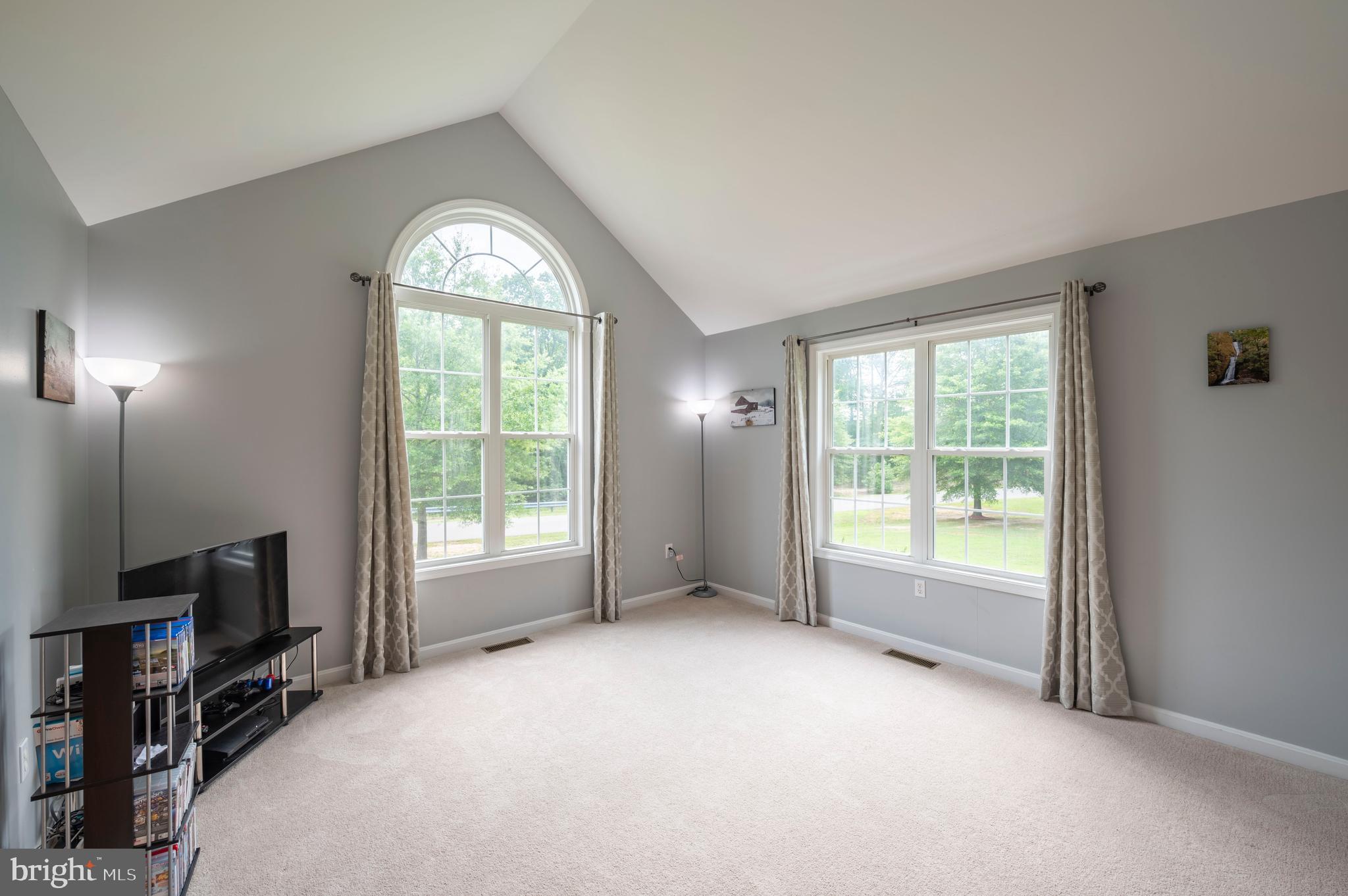 APPLE CREEK - Residential