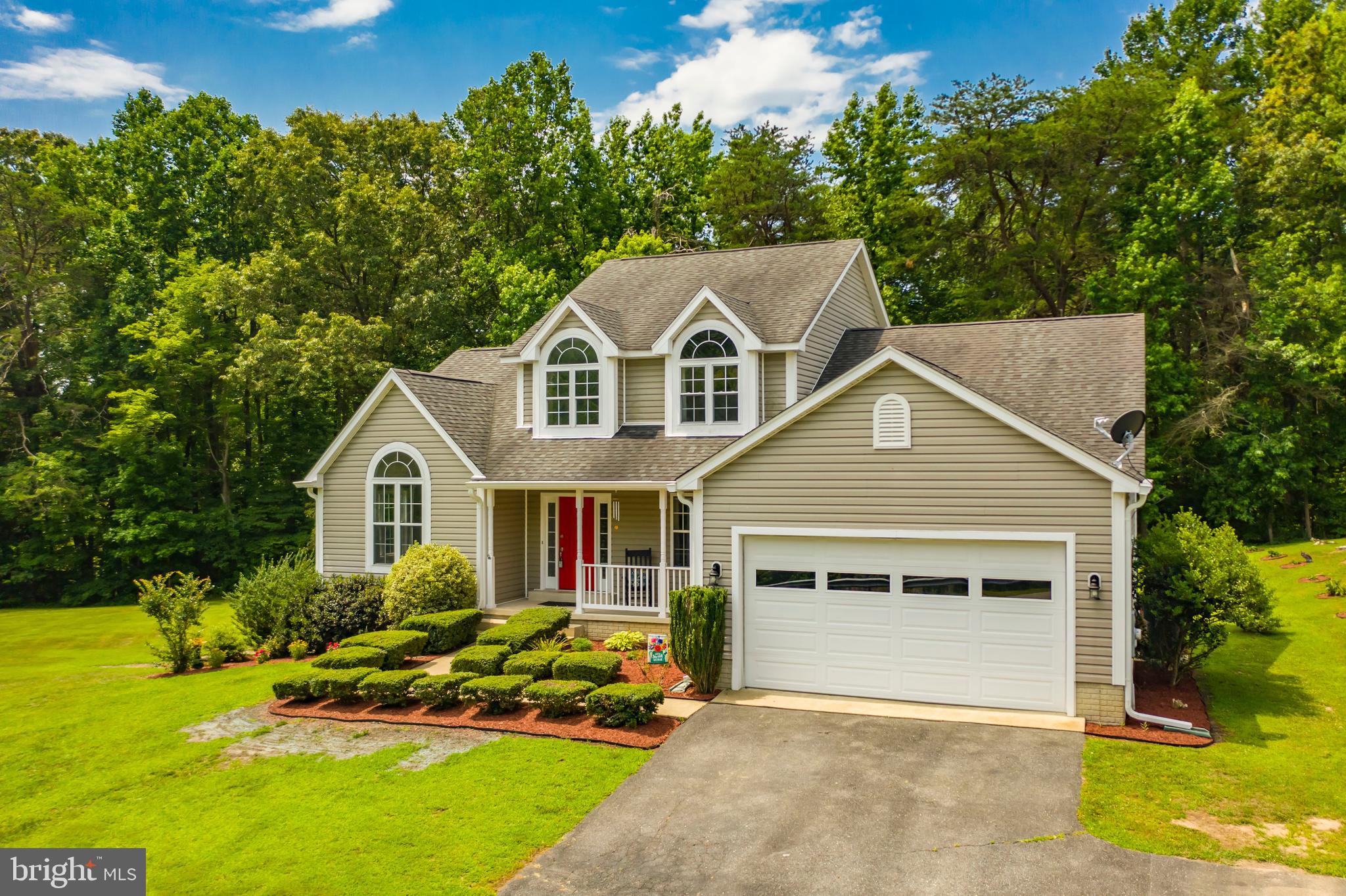 APPLE CREEK - Residential