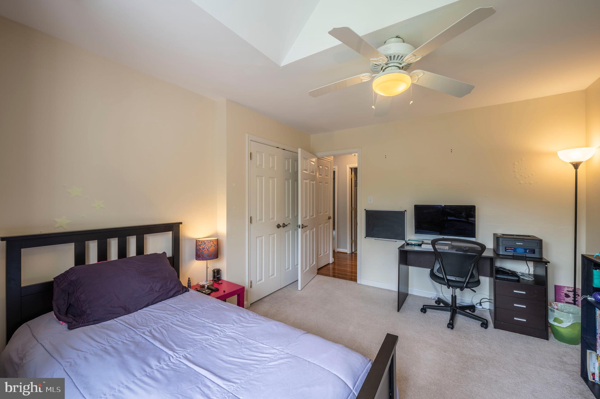 APPLE CREEK - Residential